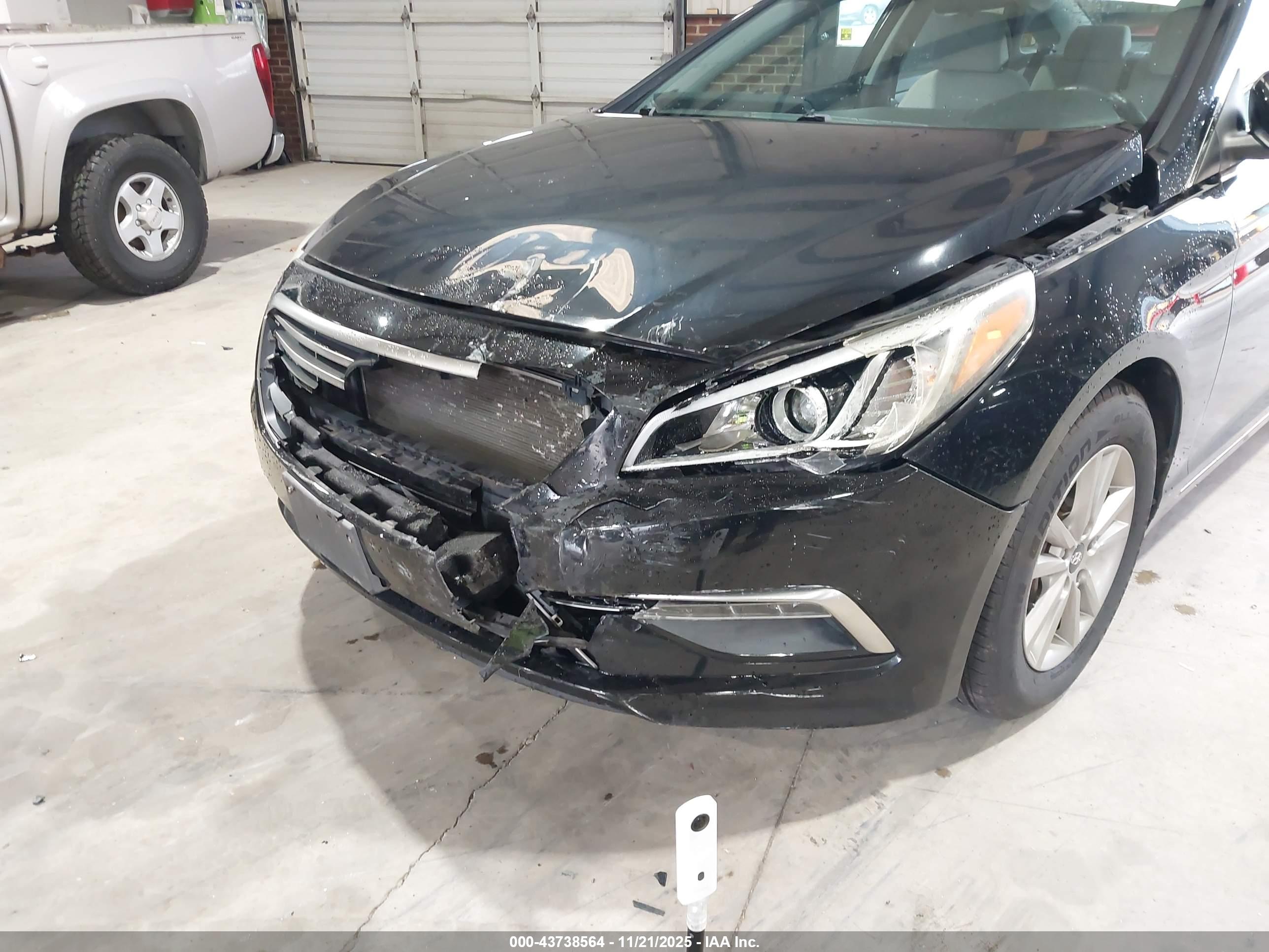 HYUNDAI SONATA image 6