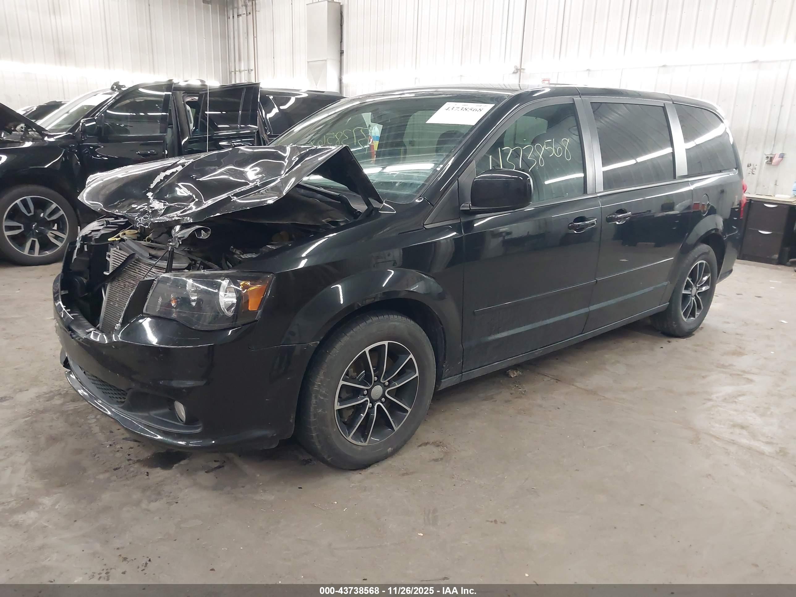 DODGE GRAND image 2