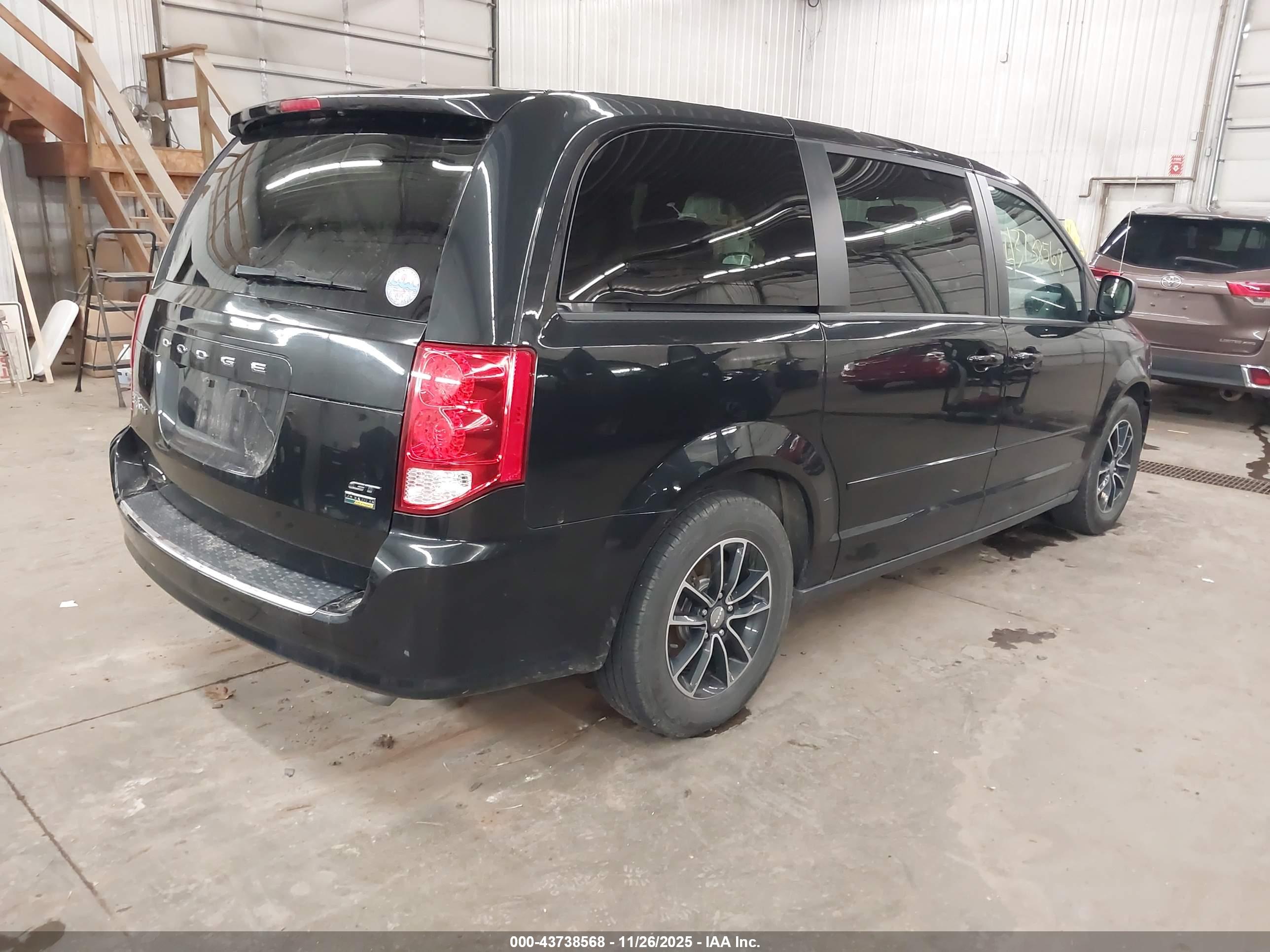DODGE GRAND image 4