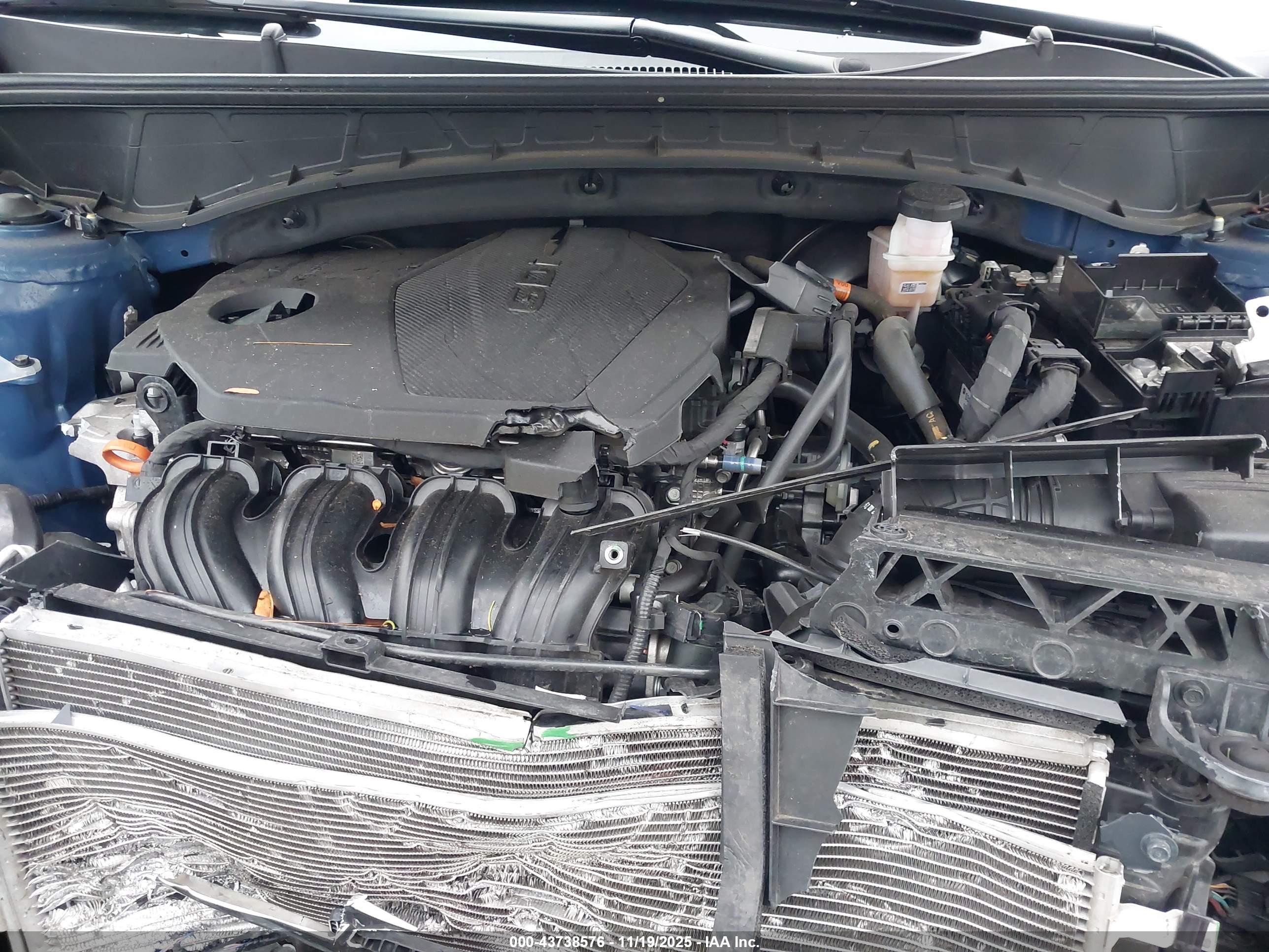 HYUNDAI TUCSON image 10