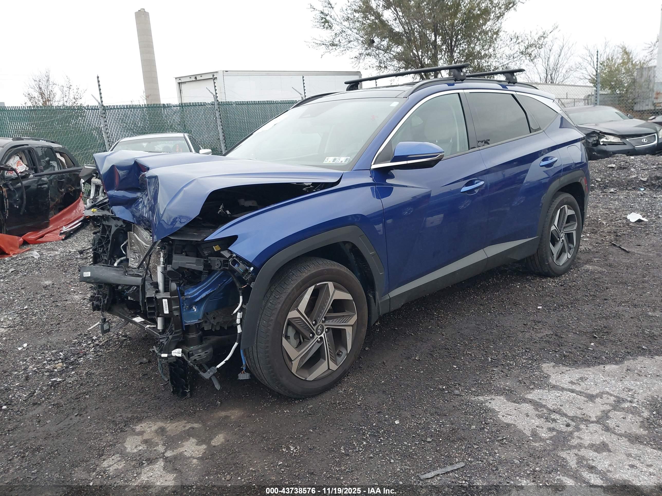 HYUNDAI TUCSON image 2