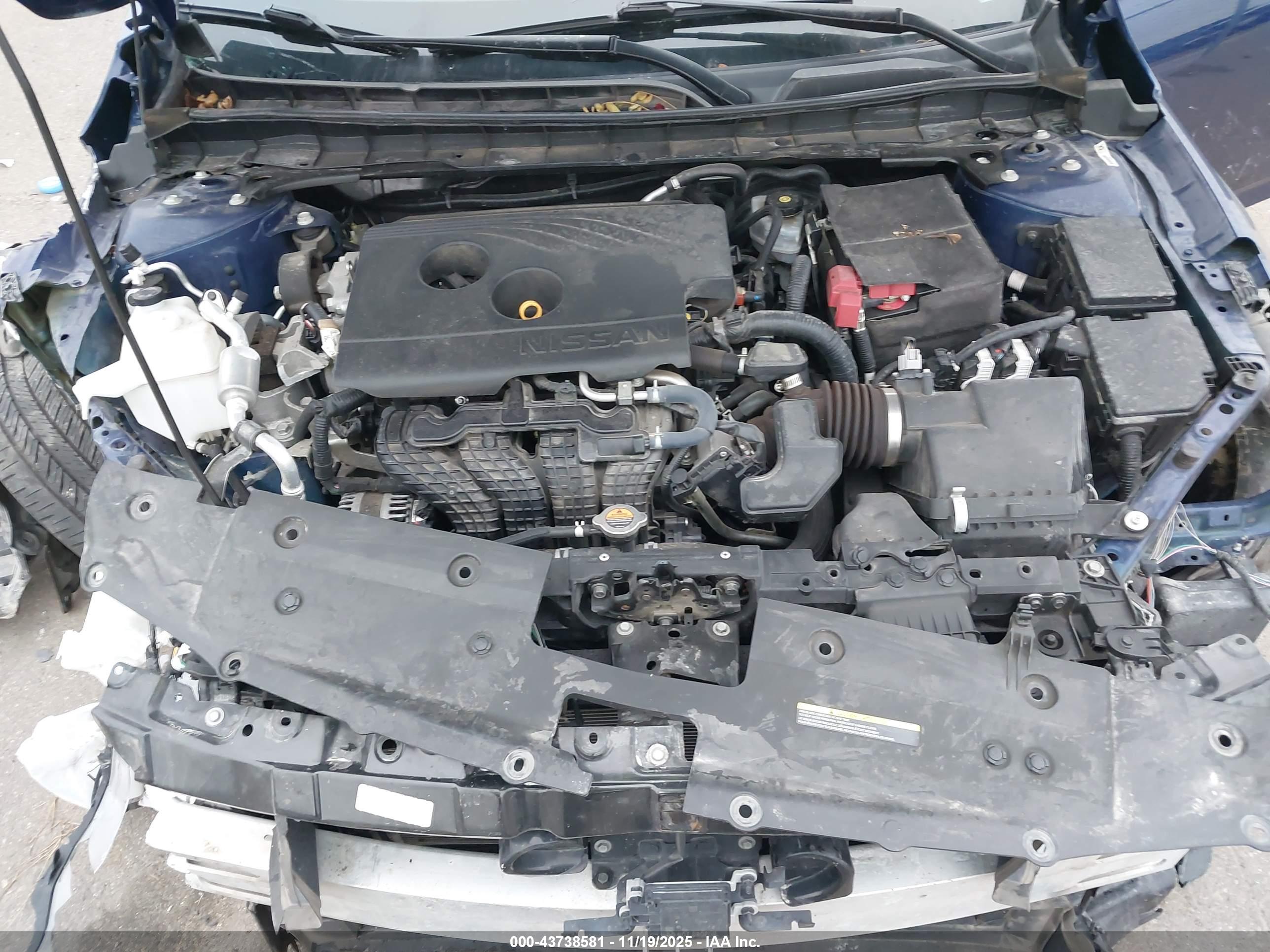 NISSAN ALTIMA image 10