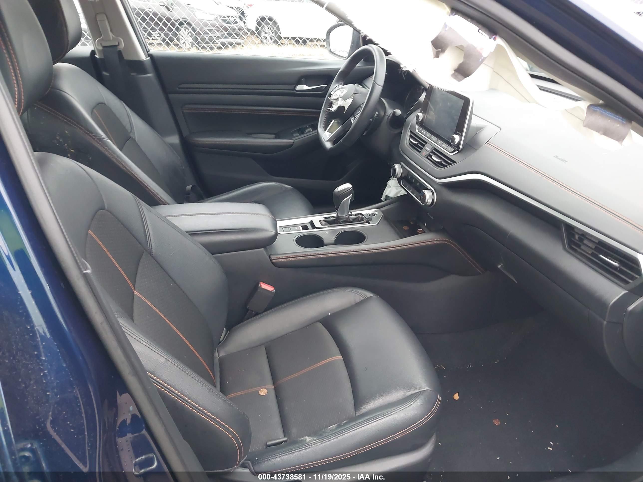 NISSAN ALTIMA image 5