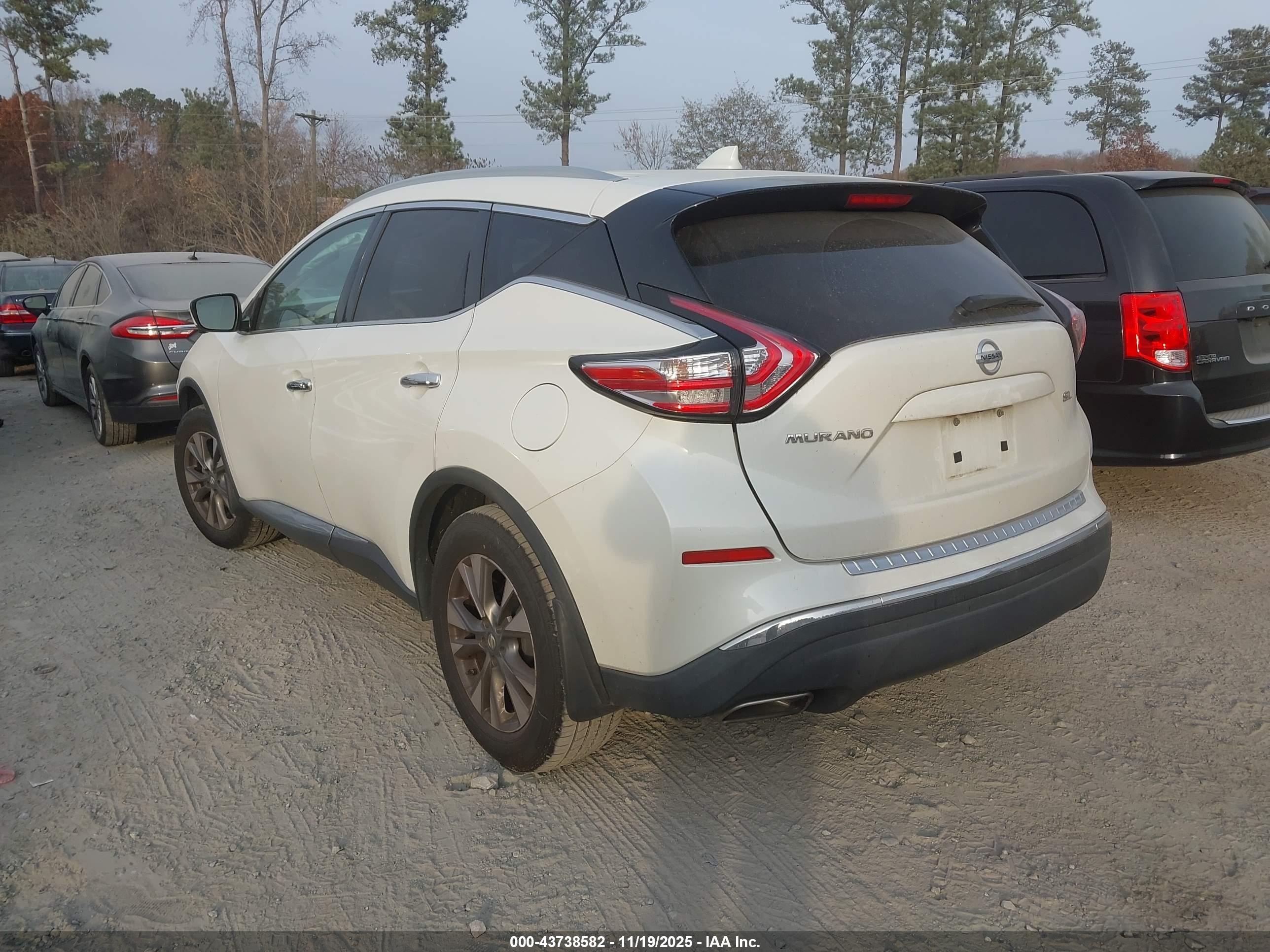 NISSAN MURANO image 3