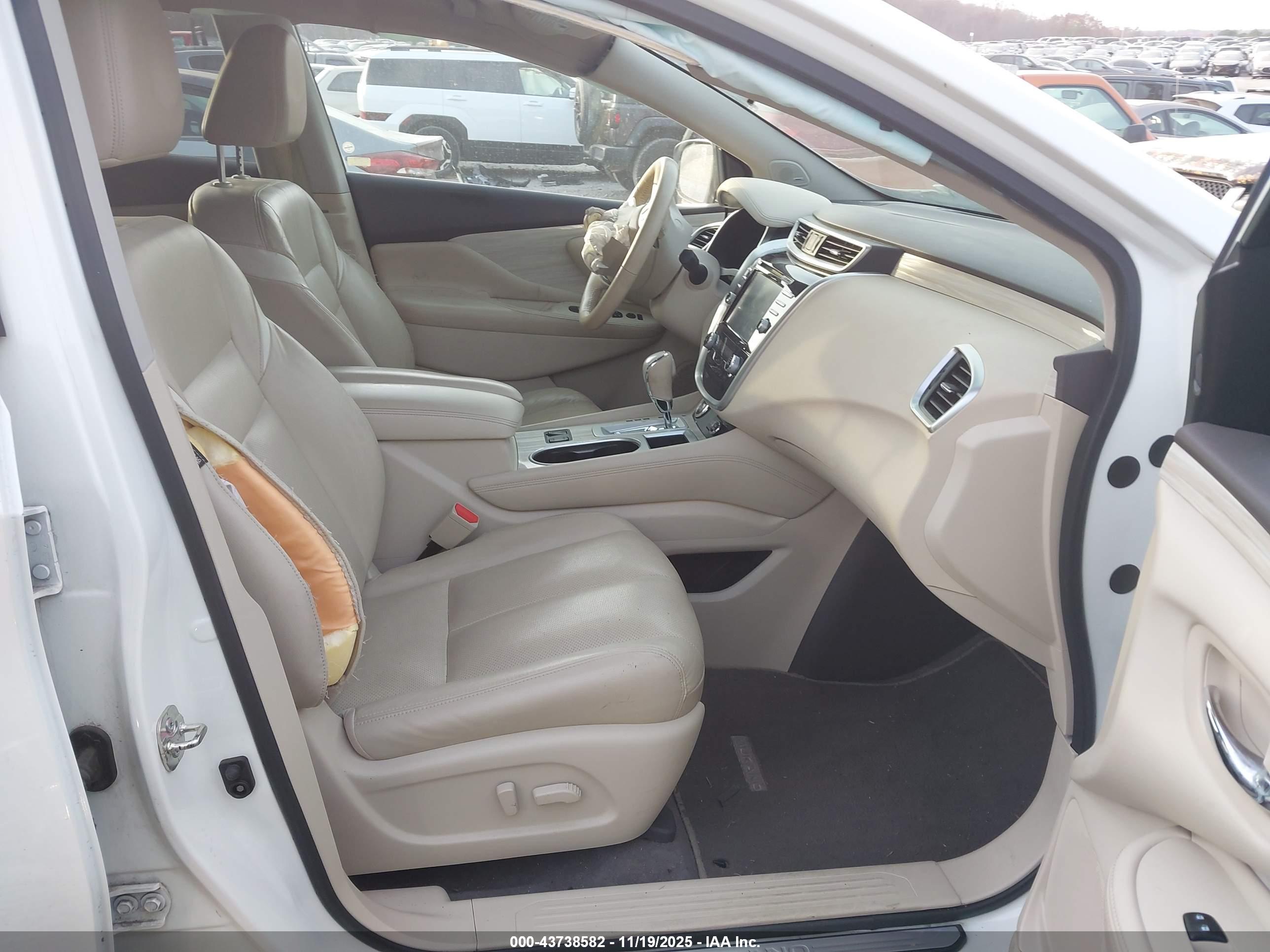 NISSAN MURANO image 5
