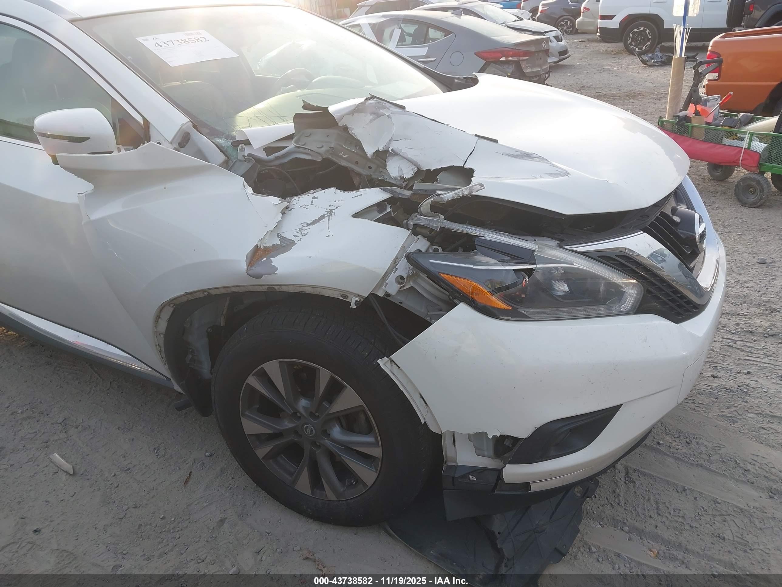 NISSAN MURANO image 6