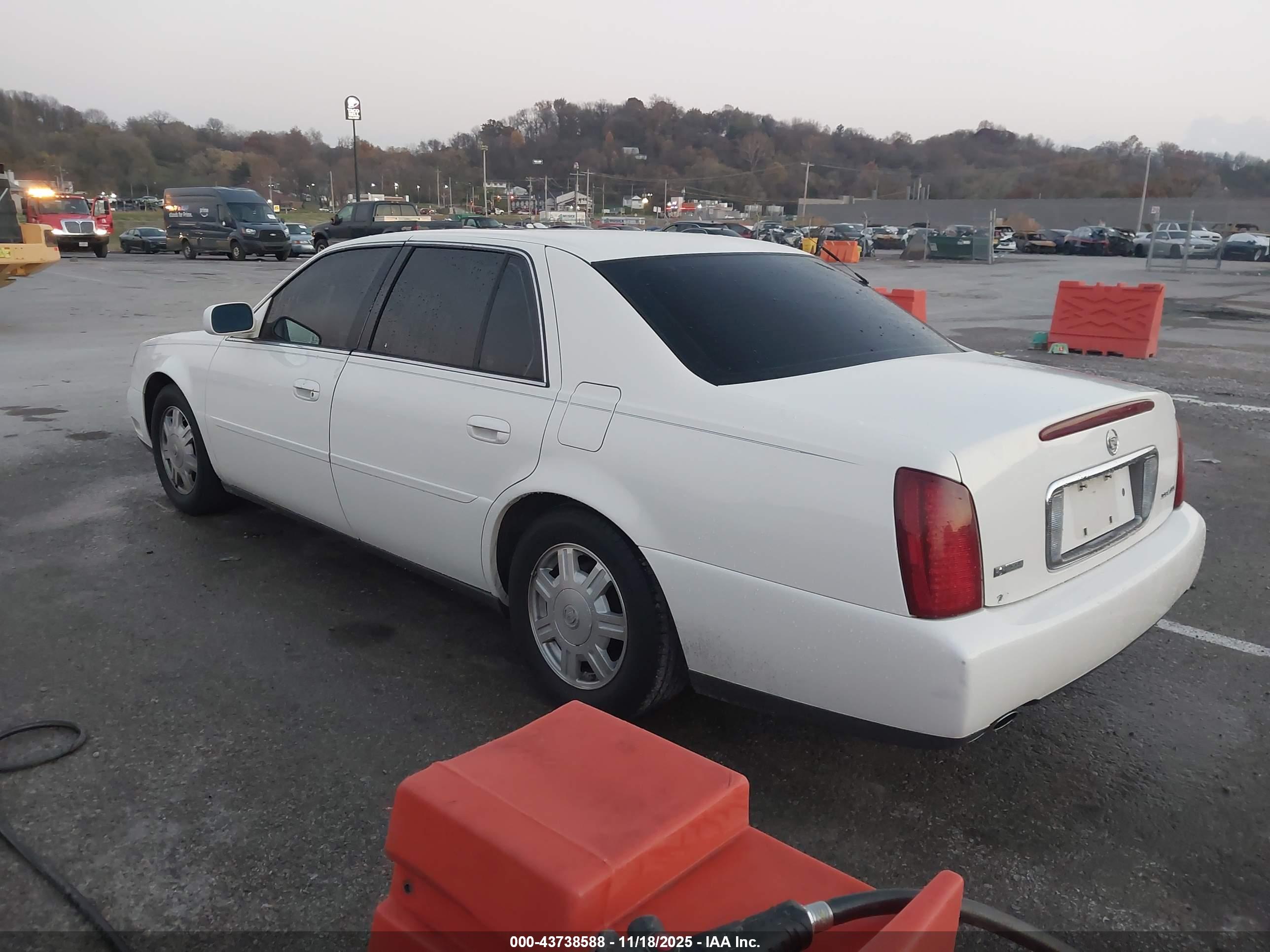 CADILLAC DEVILLE image 3