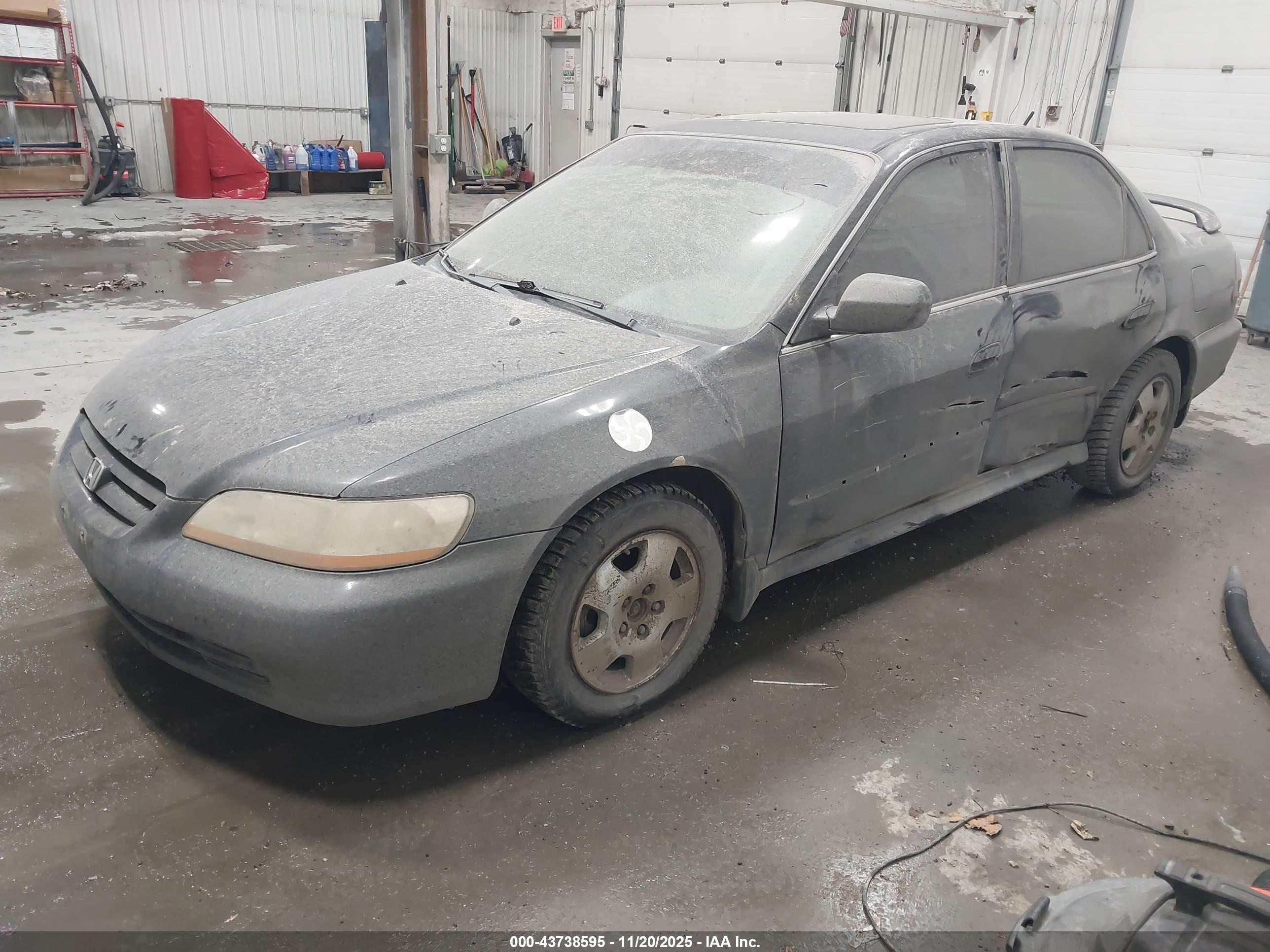 HONDA ACCORD image 2