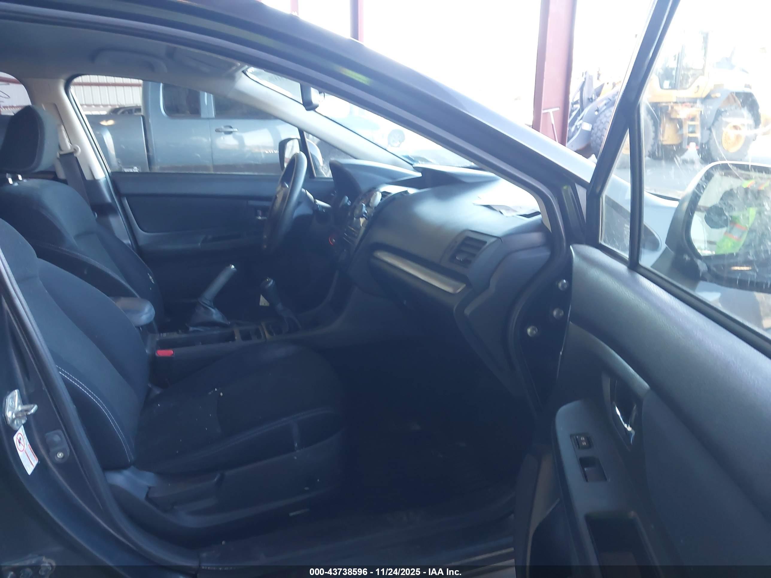 SUBARU XV image 5