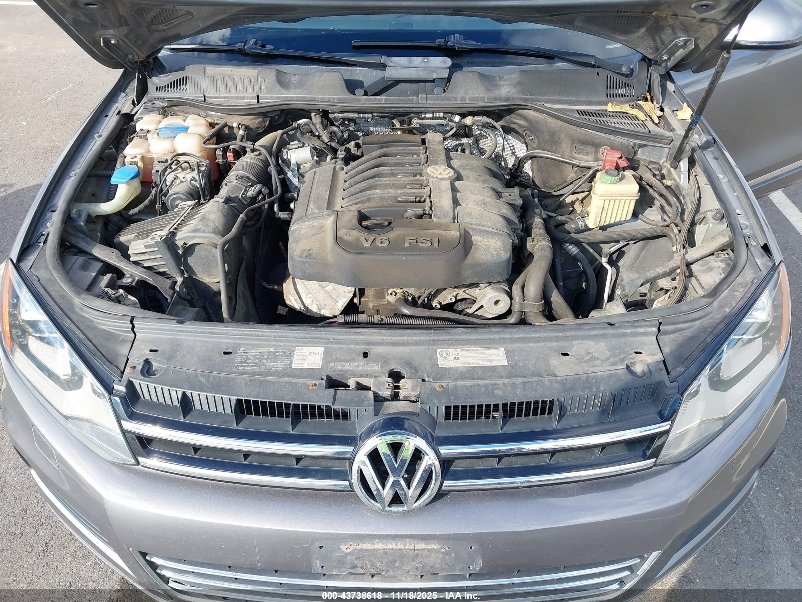 VOLKSWAGEN TOUAREG image 10