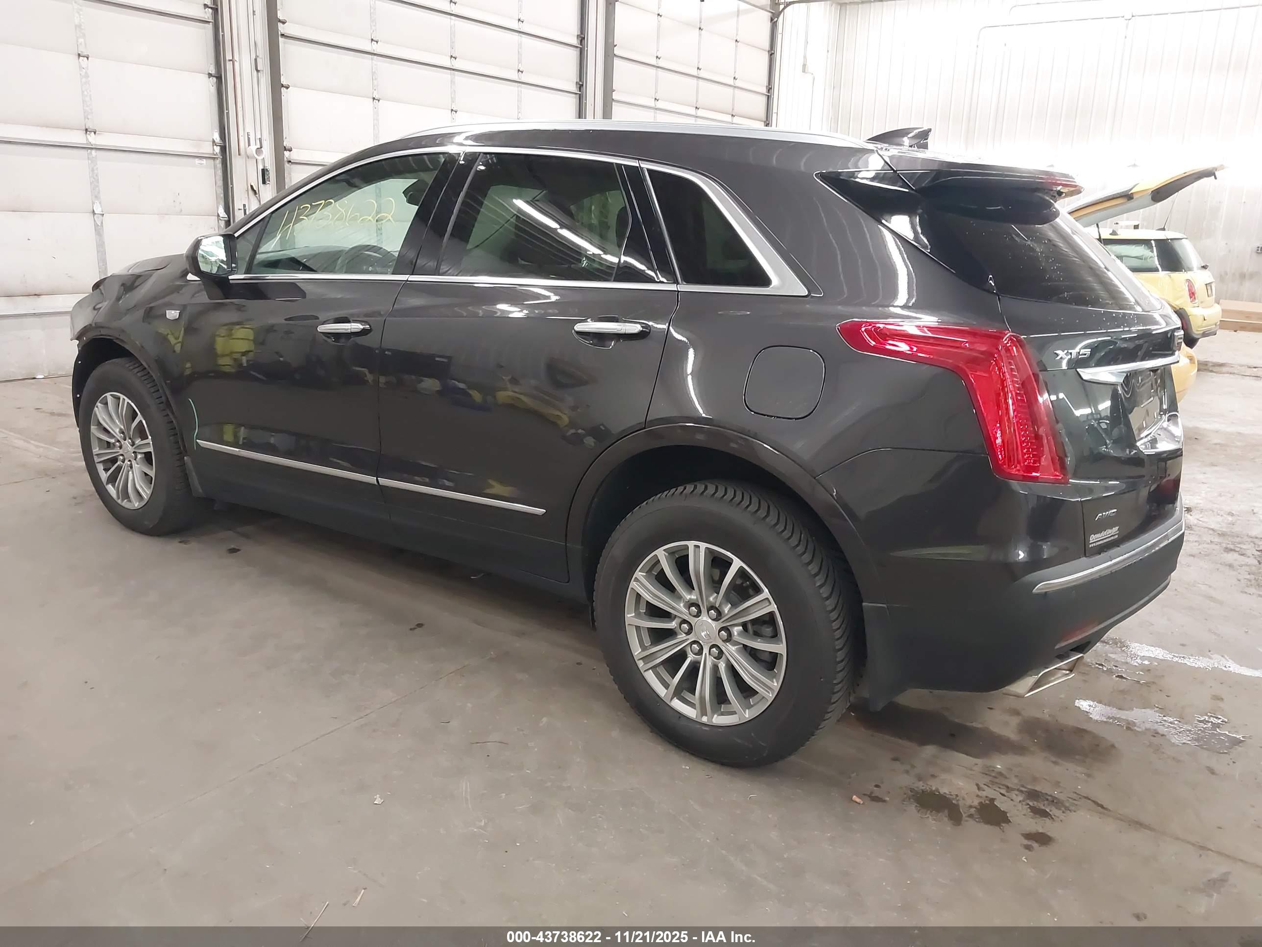 CADILLAC XT5 image 3