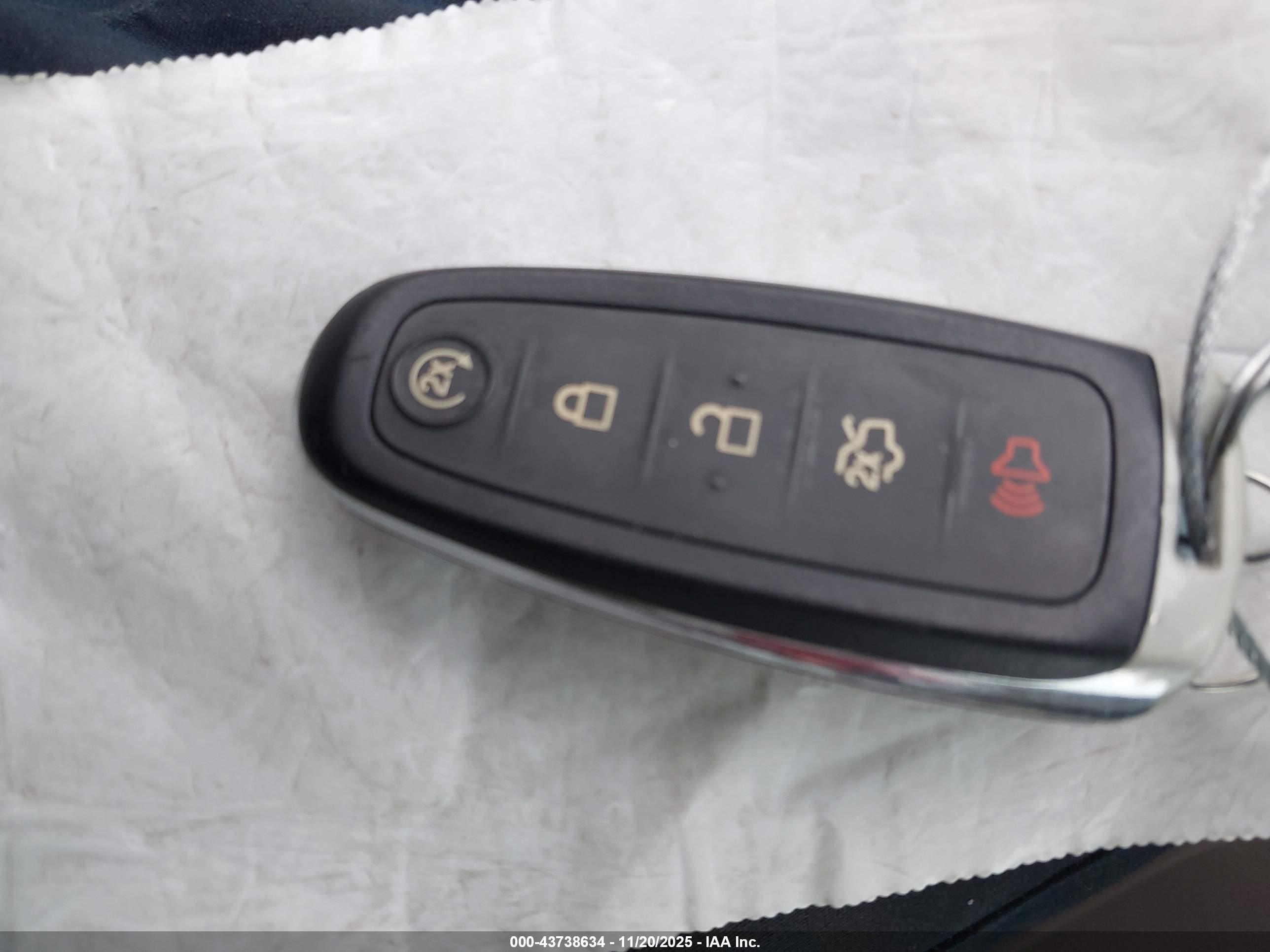 FORD ESCAPE image 11