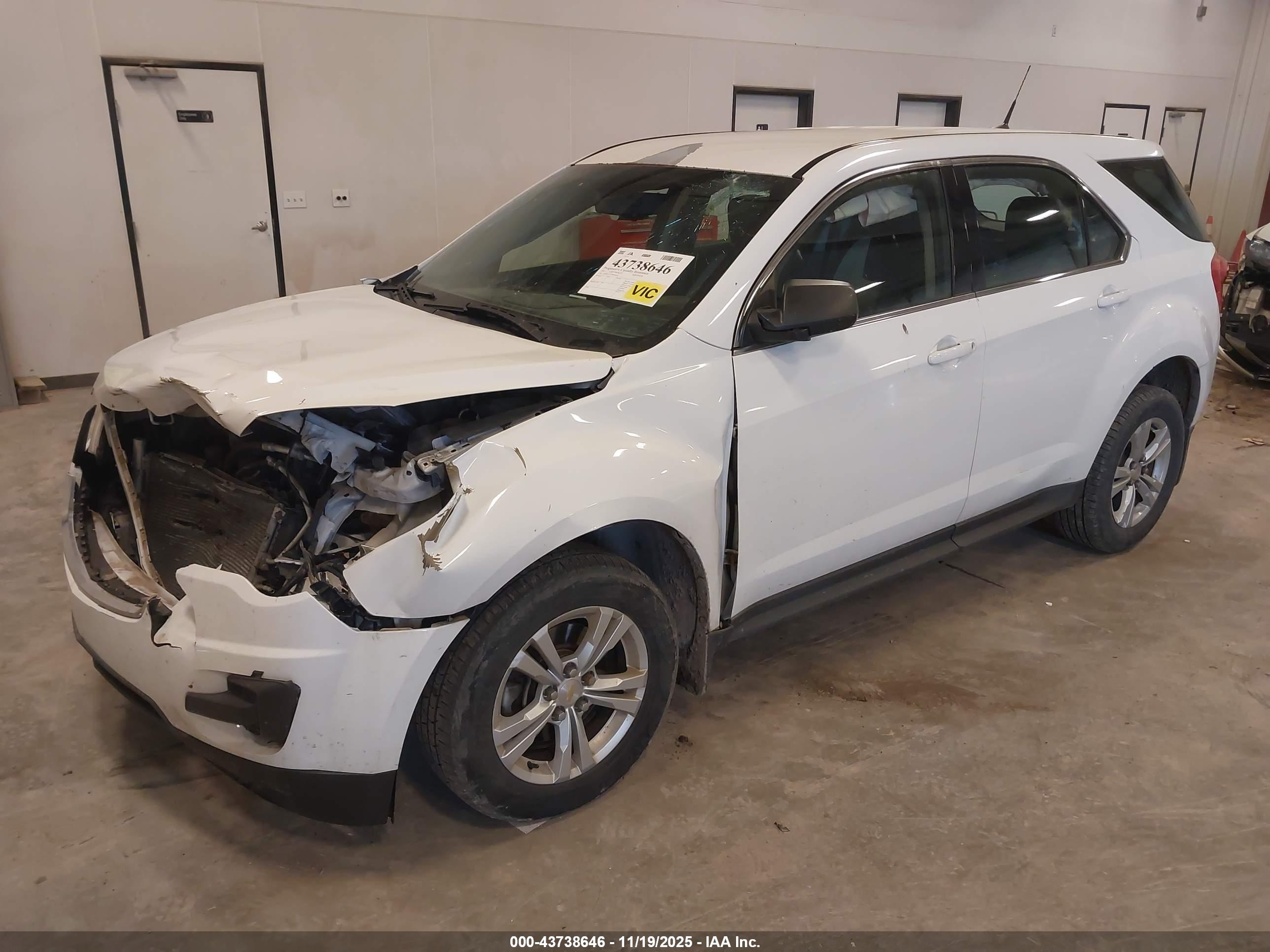 CHEVROLET EQUINOX image 2
