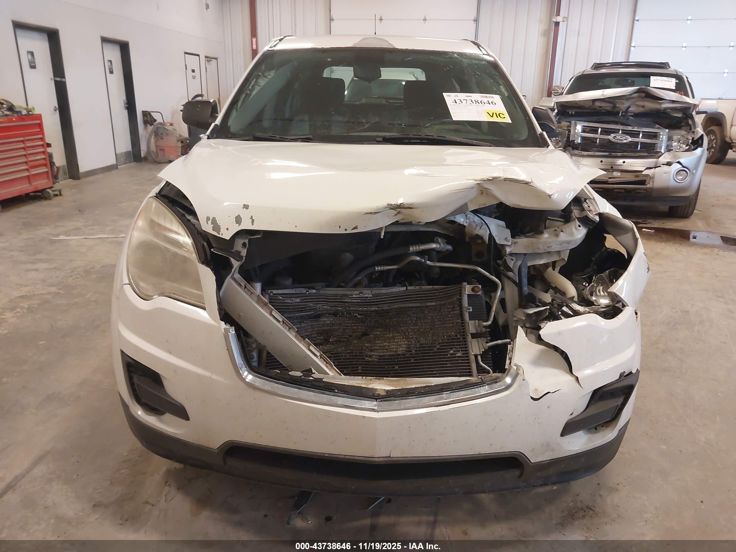 CHEVROLET EQUINOX image 6