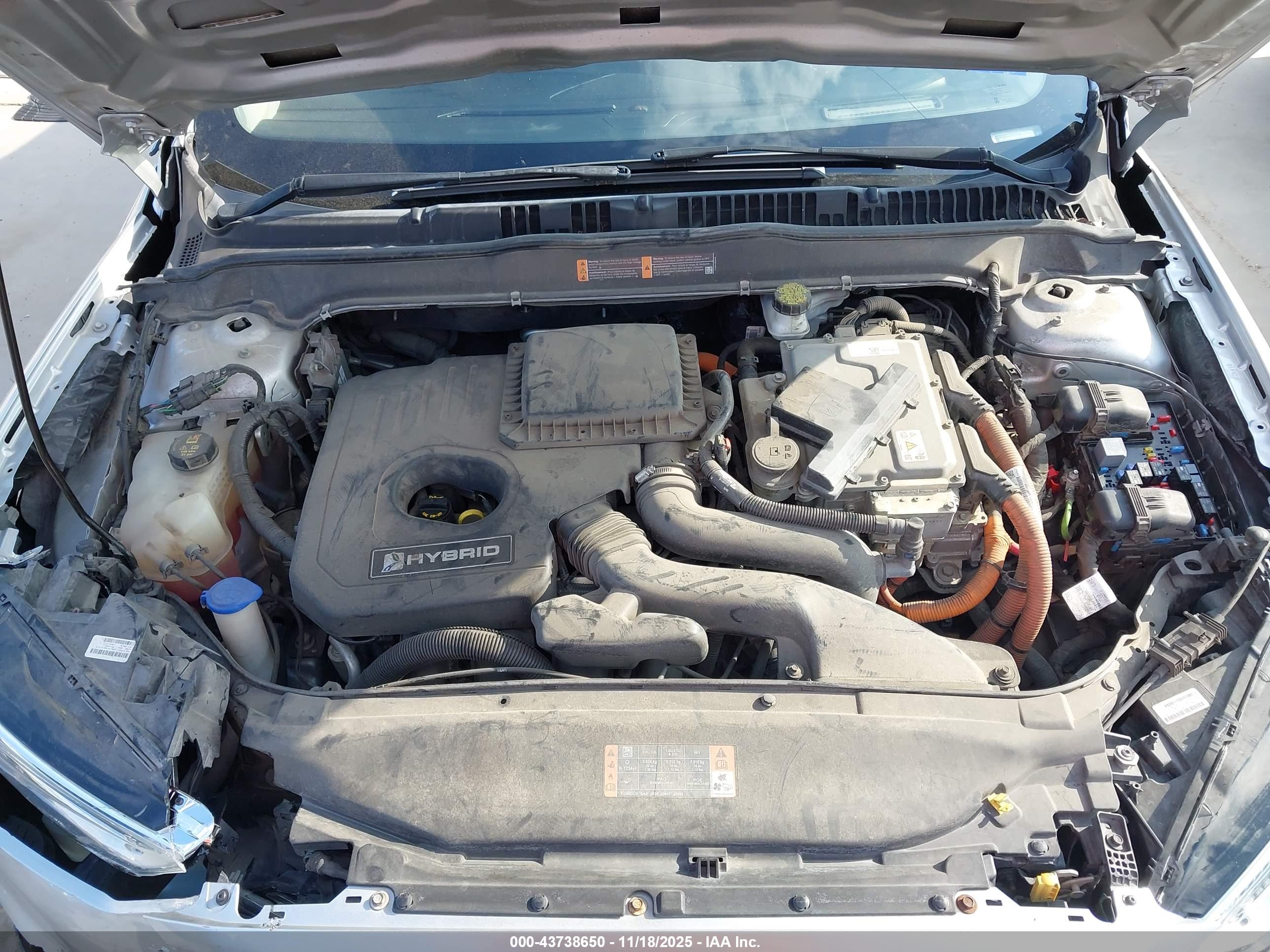 FORD FUSION image 10