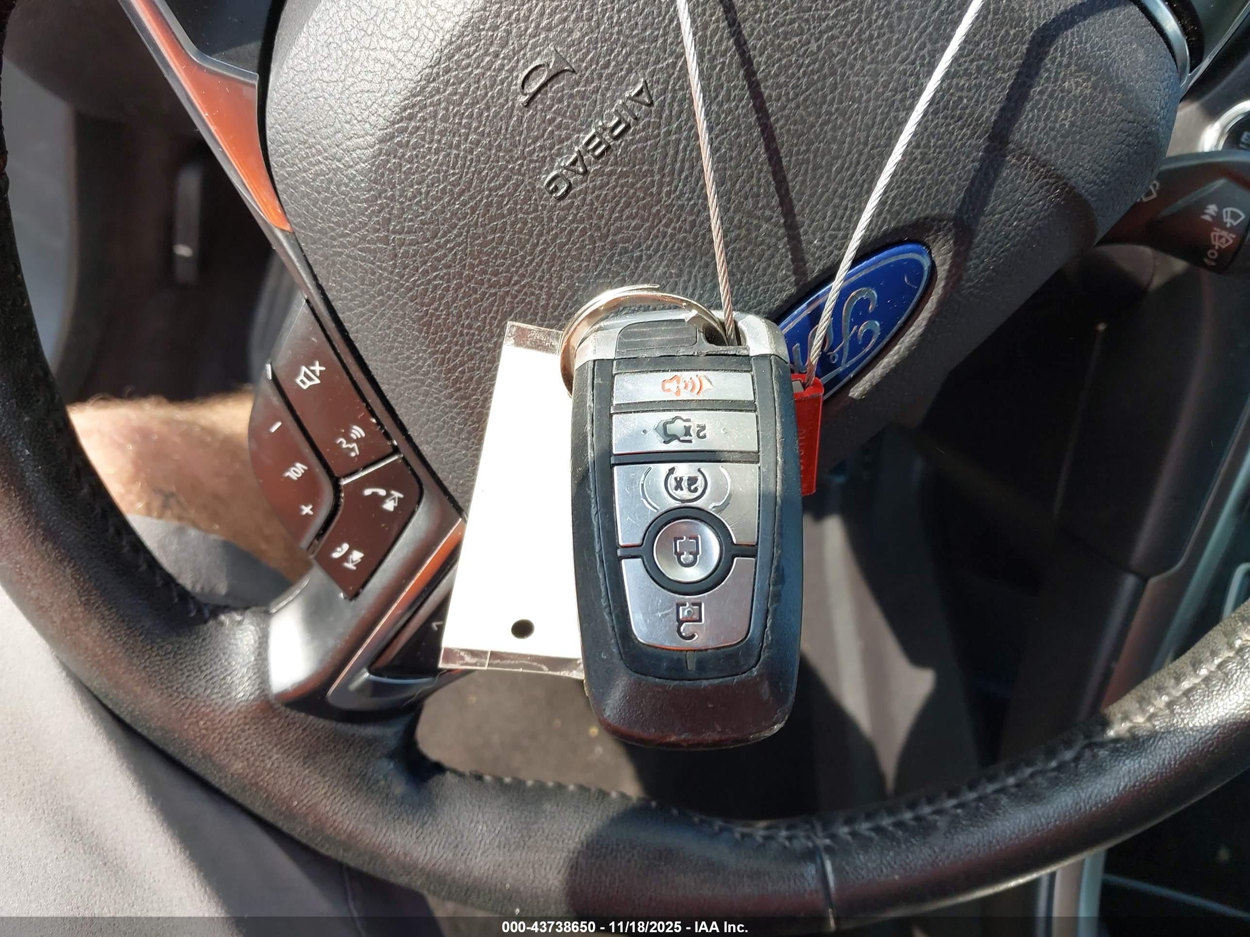 FORD FUSION image 11