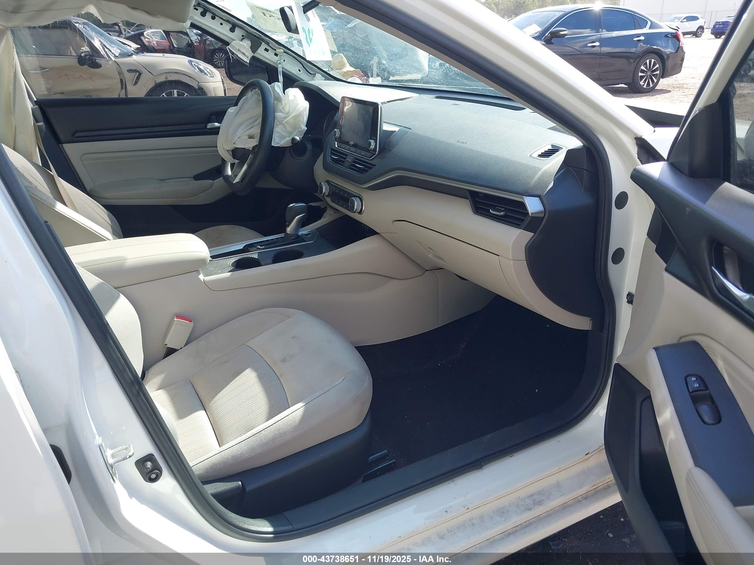 NISSAN ALTIMA image 5