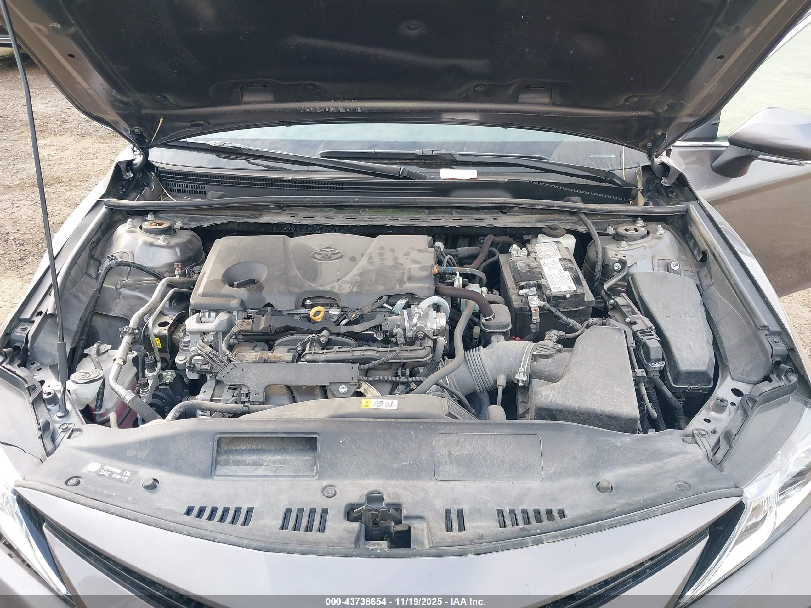TOYOTA CAMRY image 10