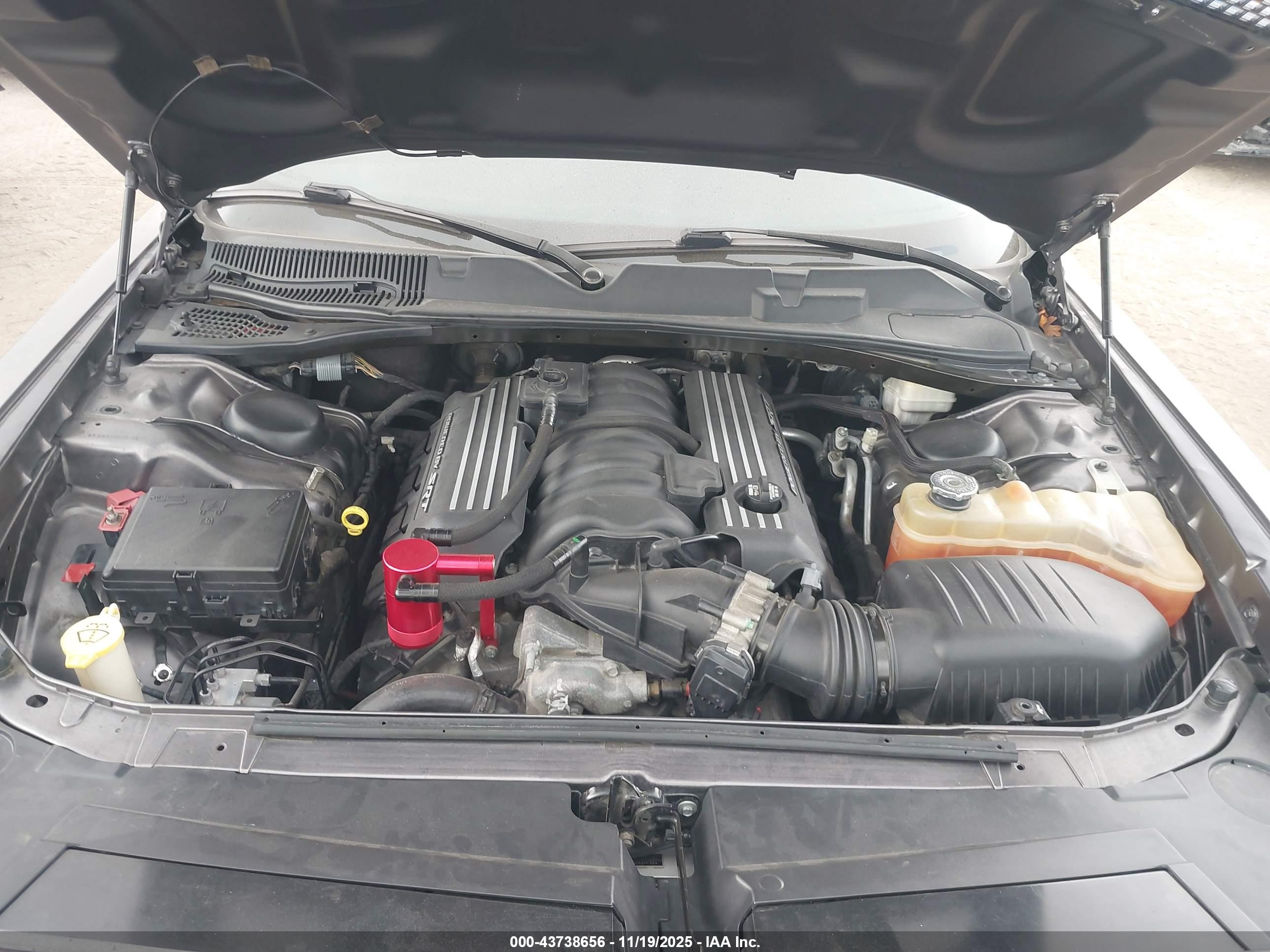 DODGE CHALLENGER image 10