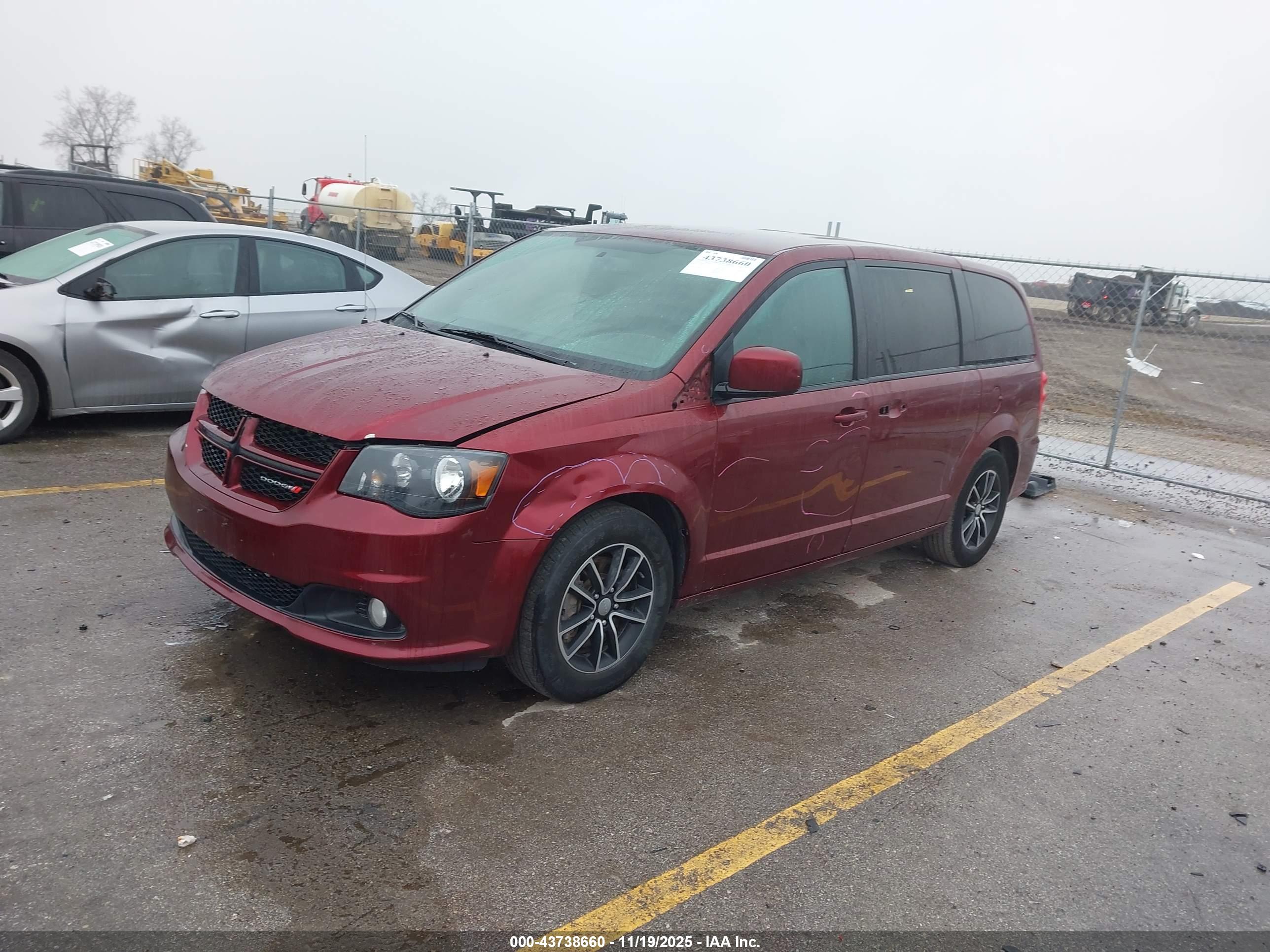 DODGE GRAND image 2