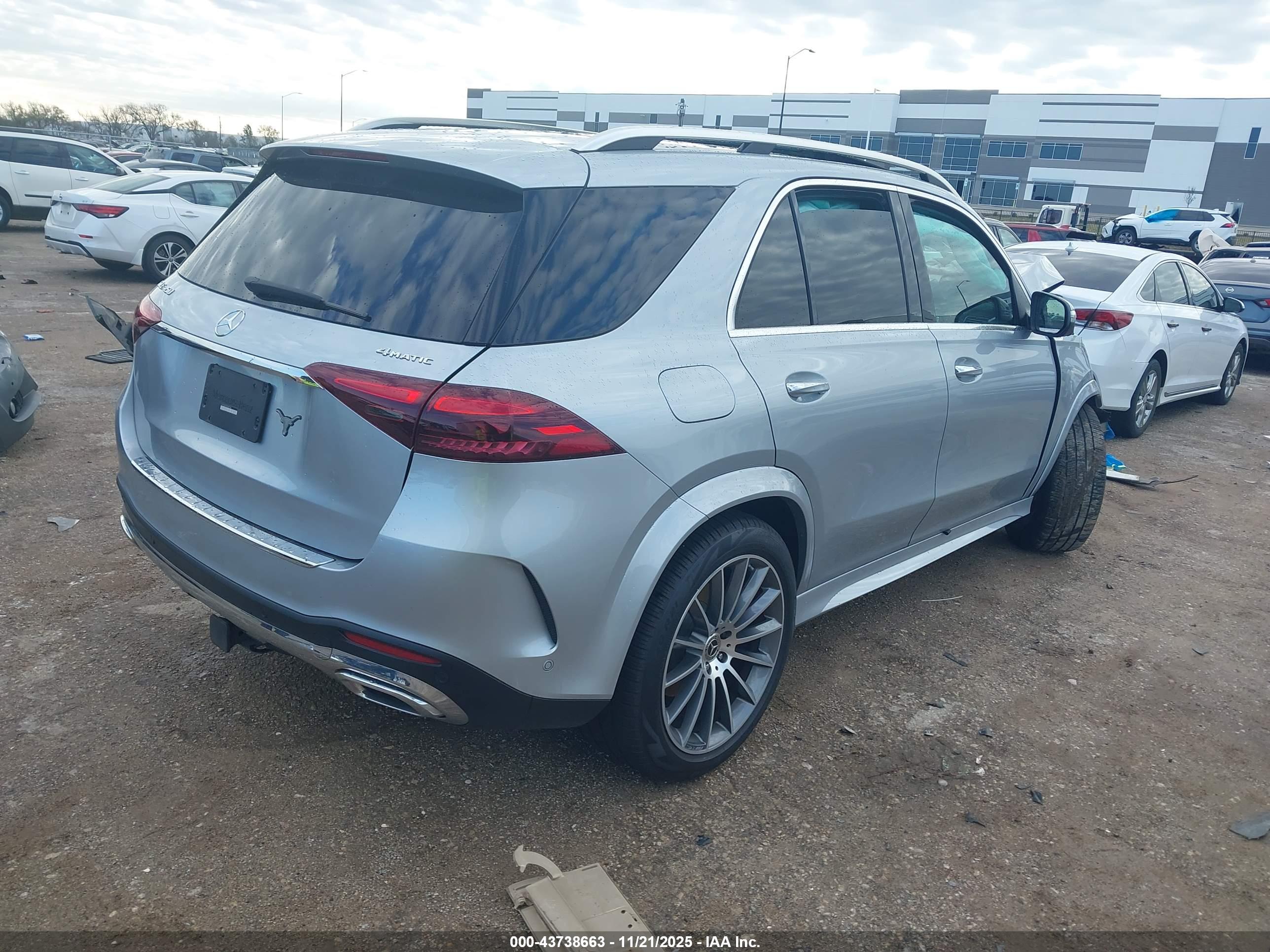 MERCEDES-BENZ GLE image 4