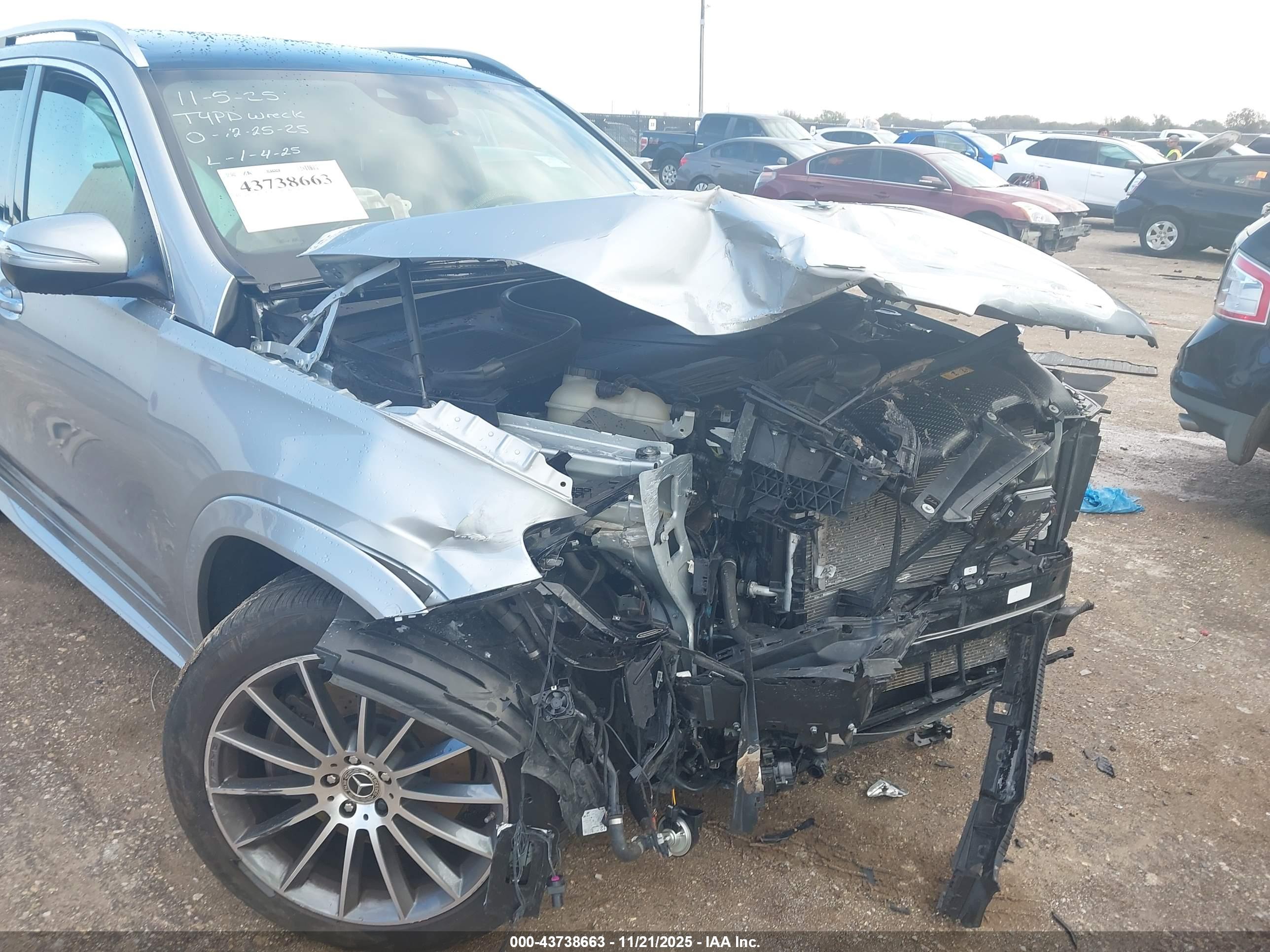 MERCEDES-BENZ GLE image 6