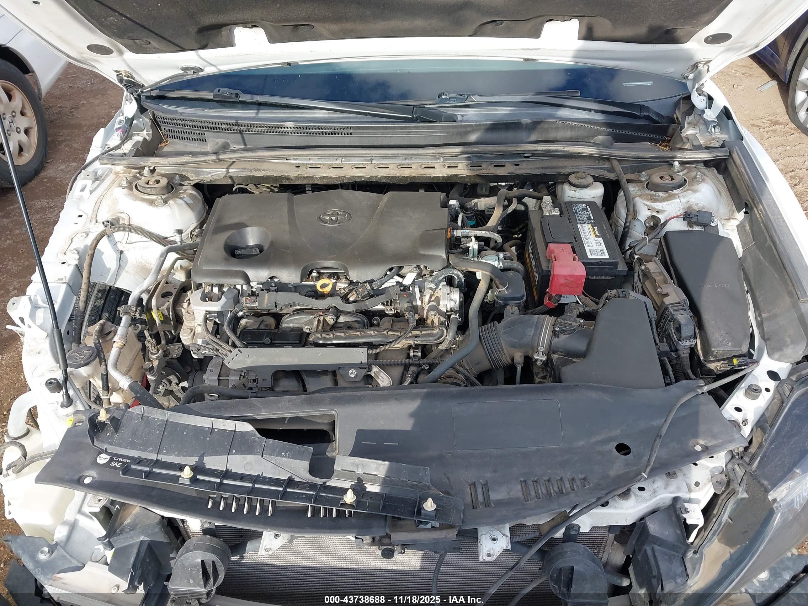 TOYOTA CAMRY image 10