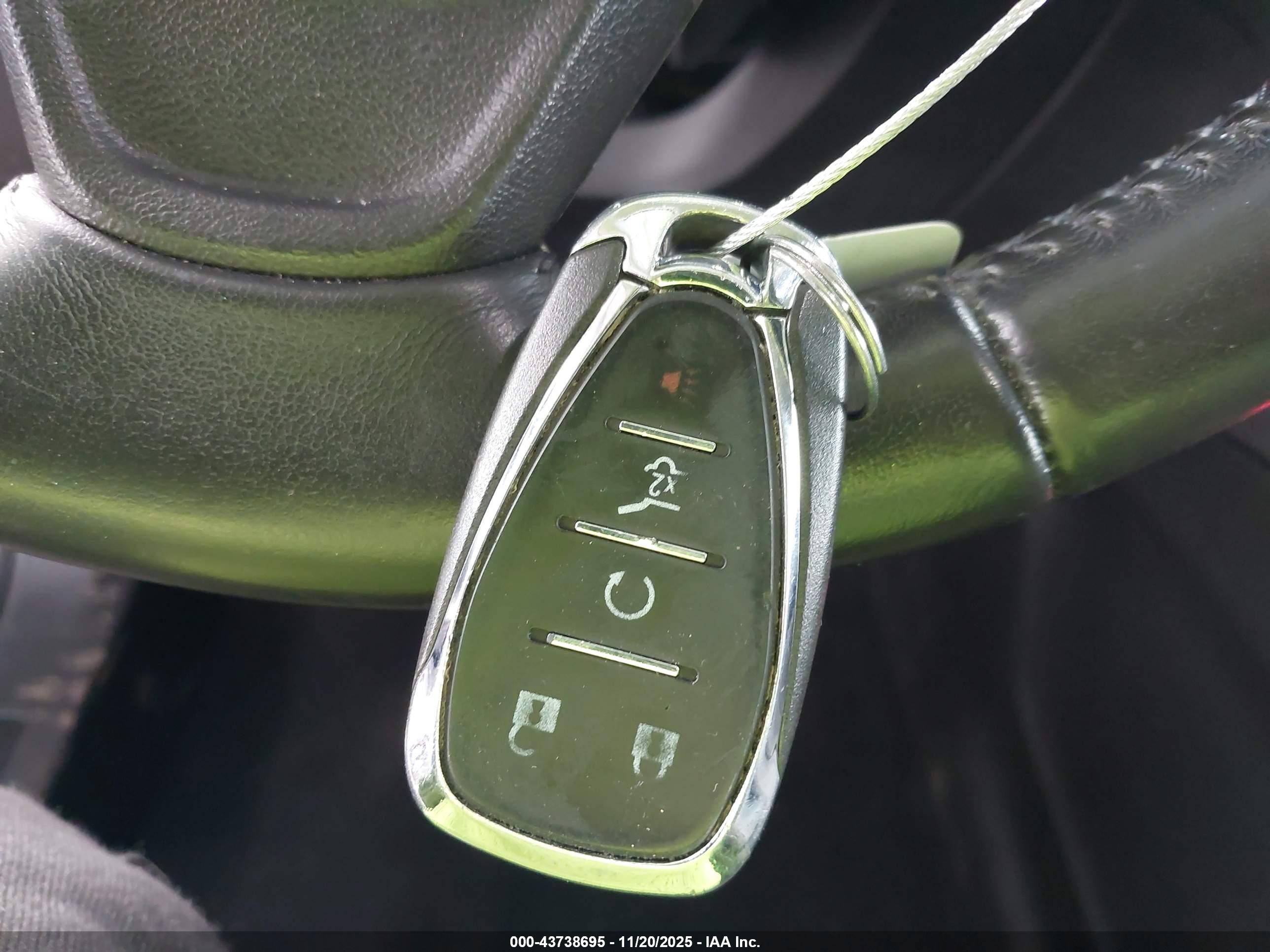CHEVROLET EQUINOX image 11