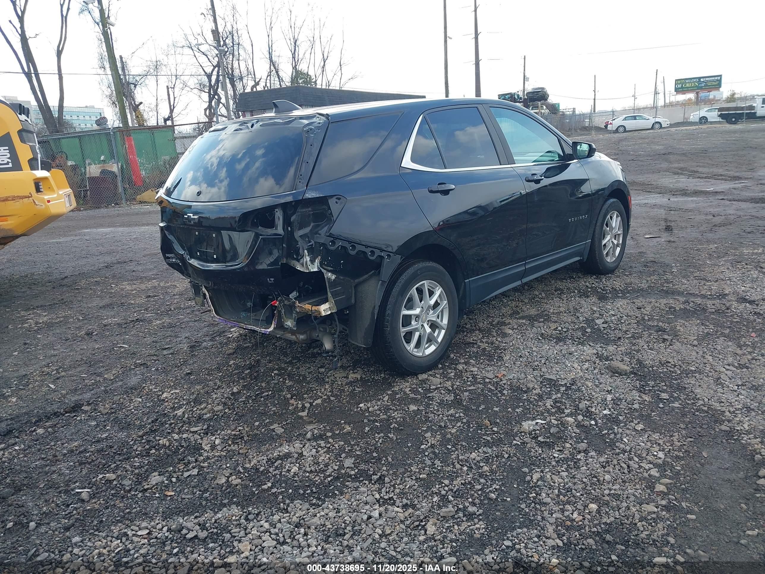 CHEVROLET EQUINOX image 4
