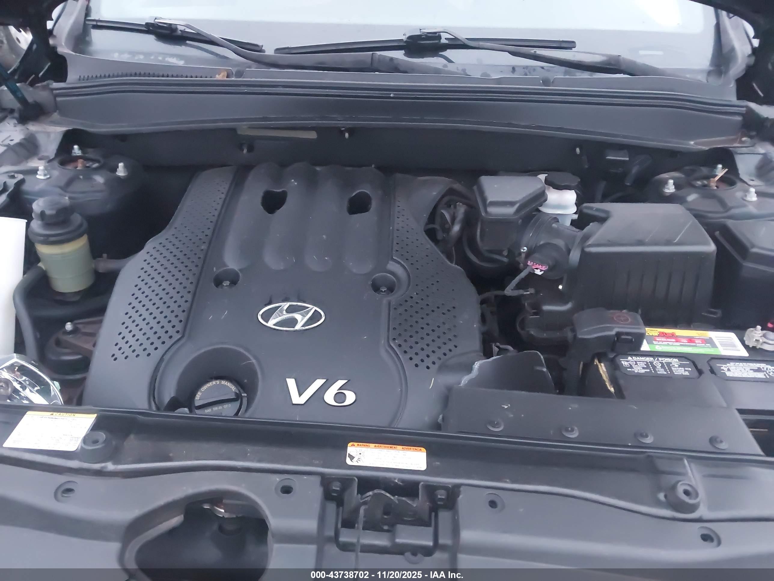 HYUNDAI SANTA image 10