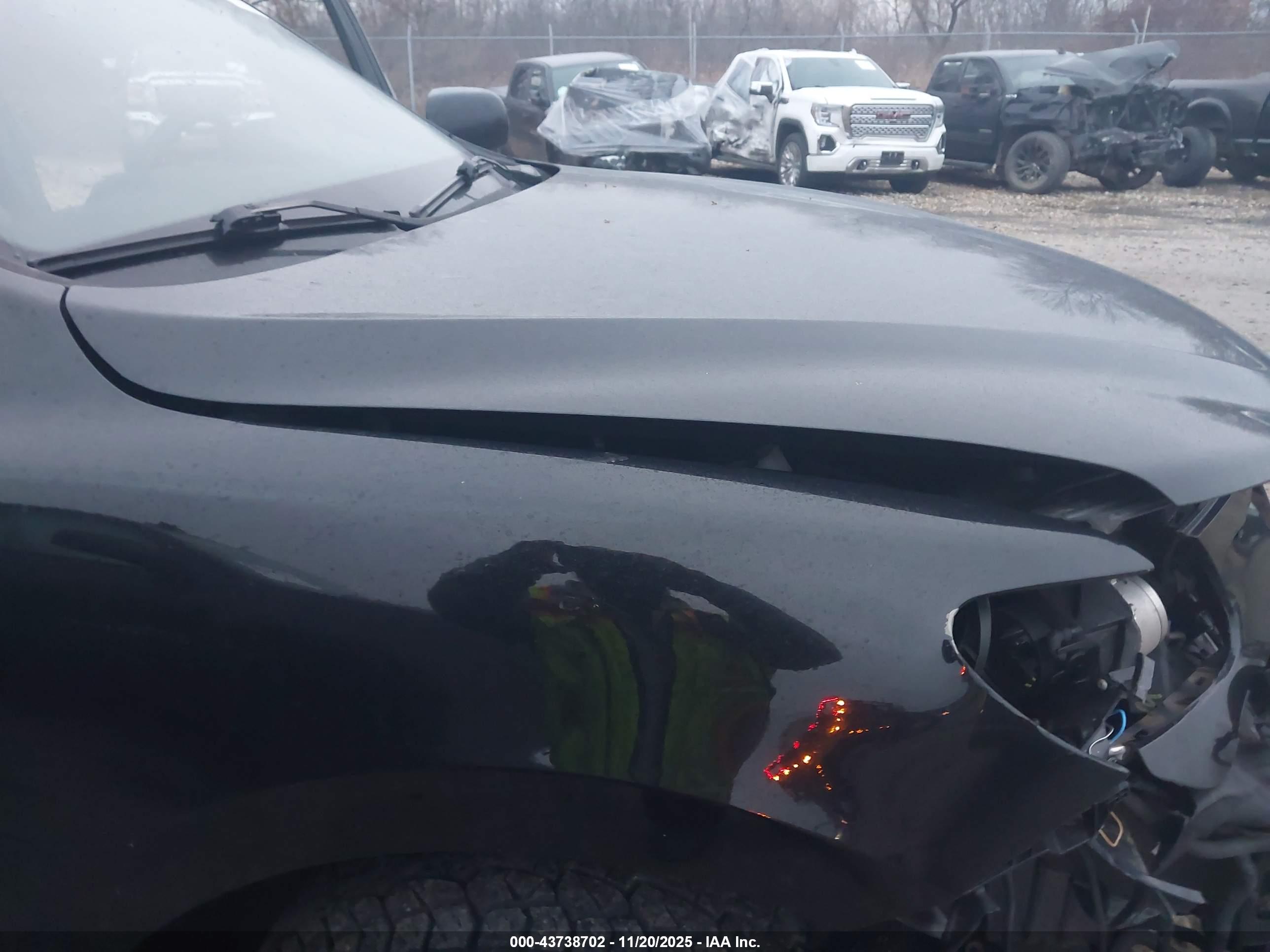 HYUNDAI SANTA image 6