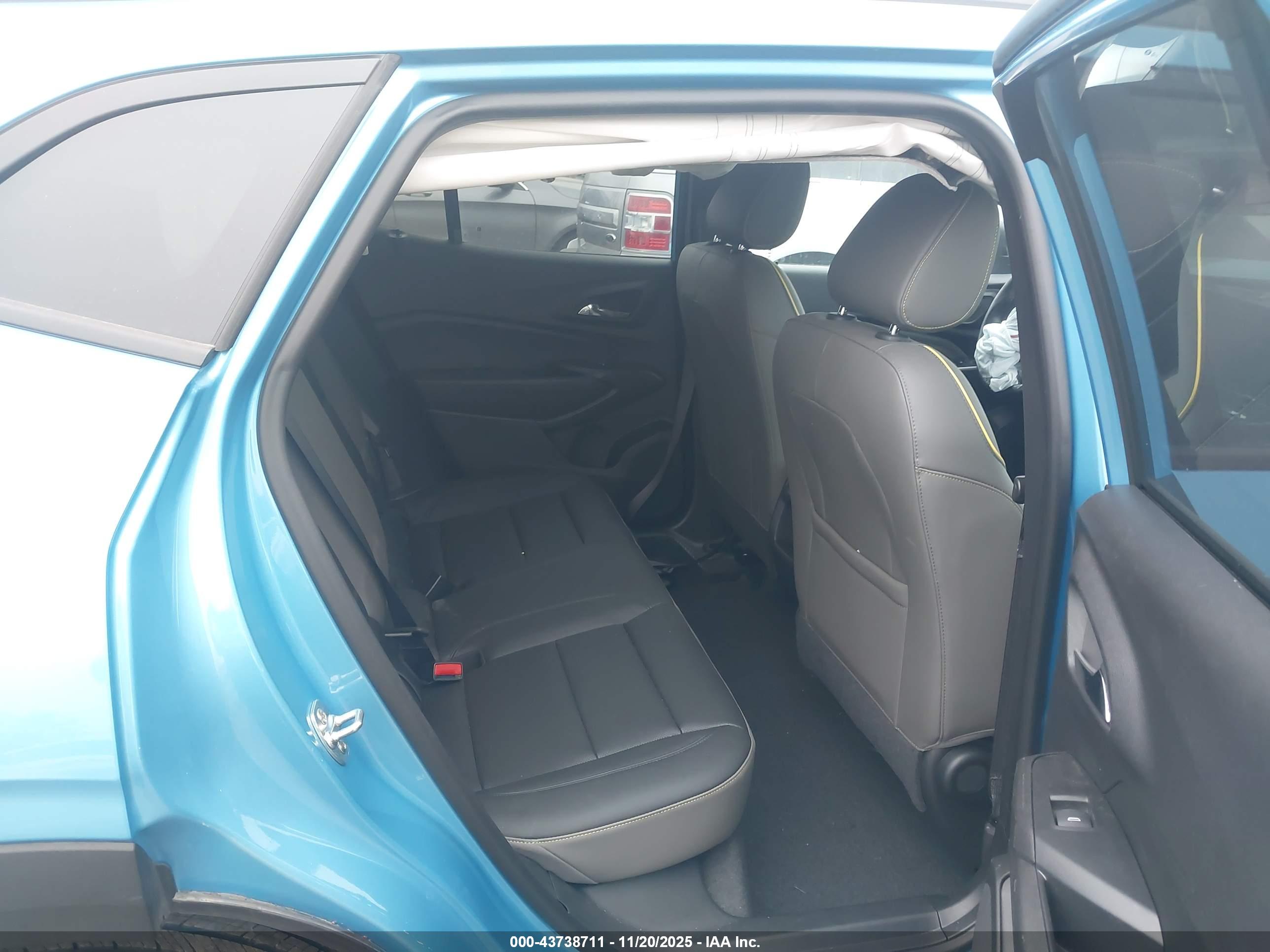 CHEVROLET TRAX image 8