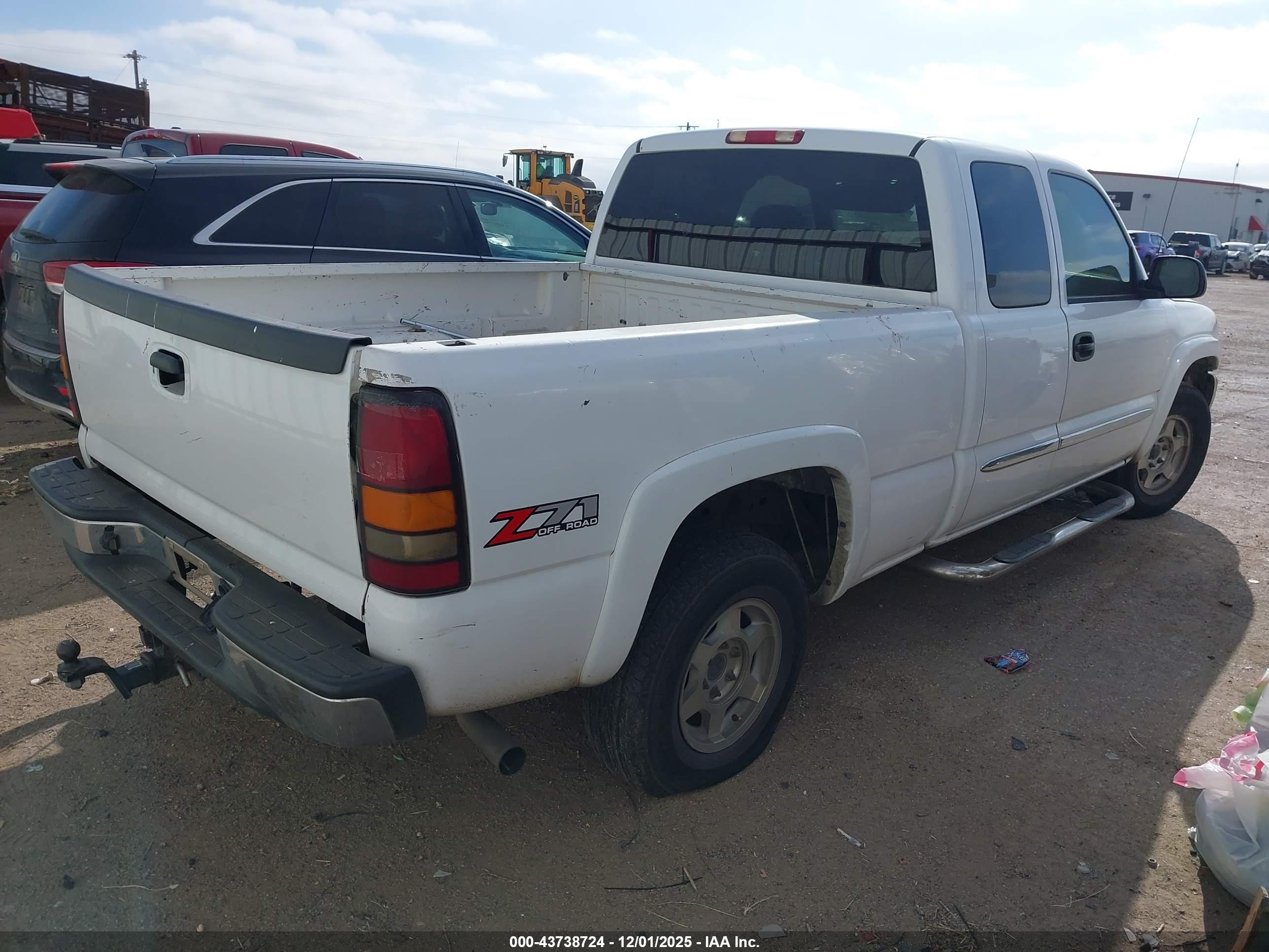 GMC SIERRA image 4
