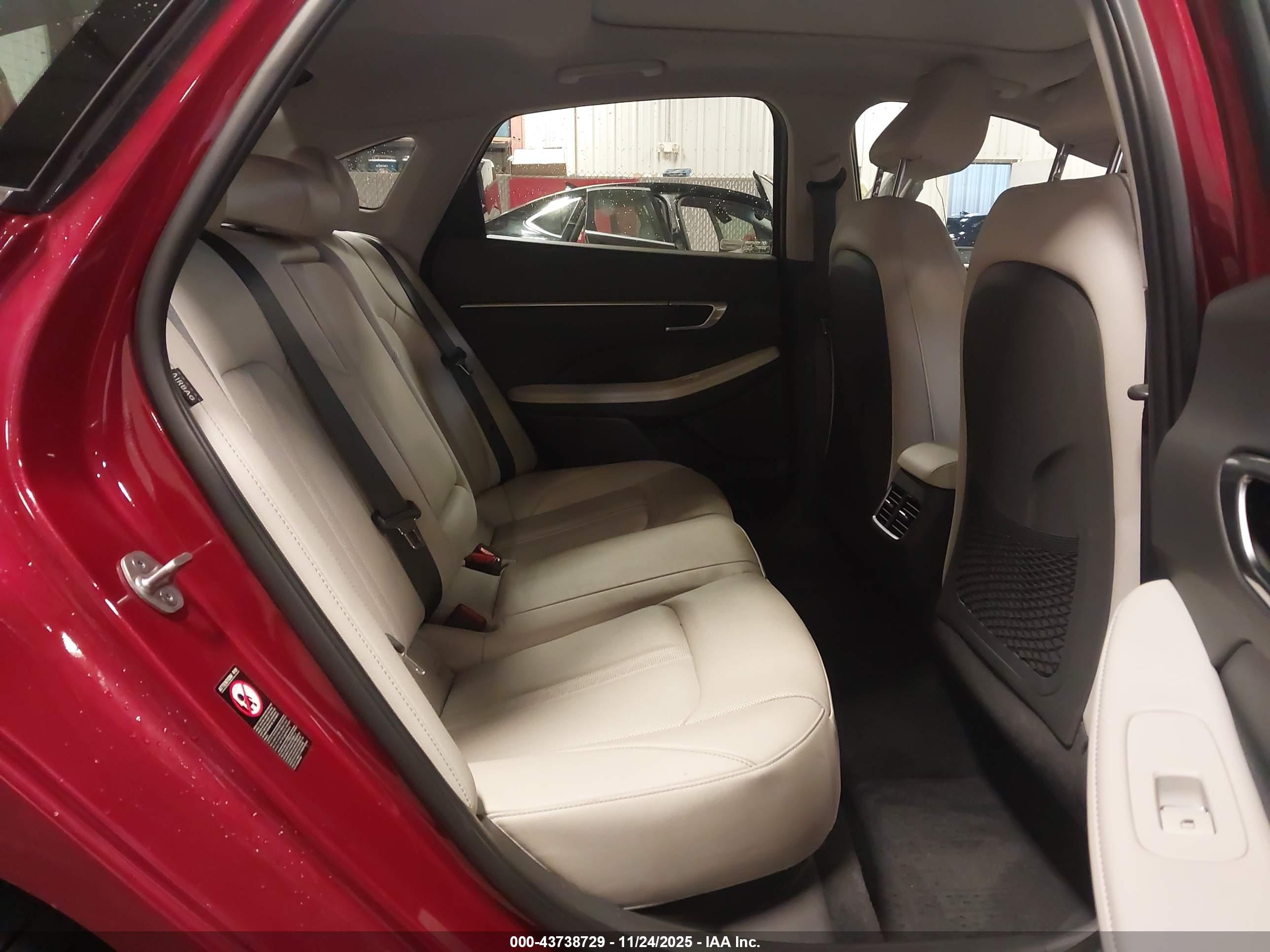 HYUNDAI SONATA image 8