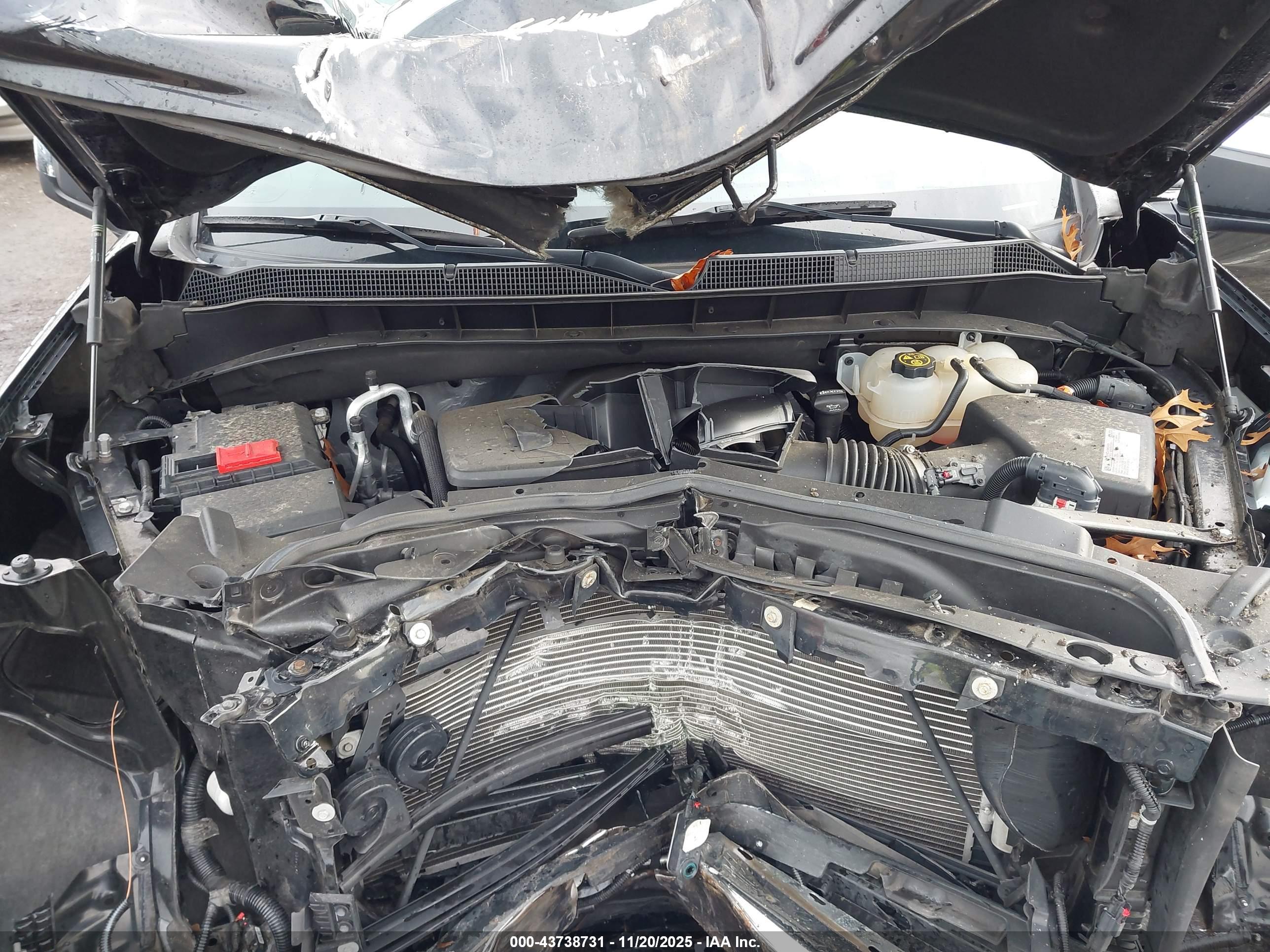 CHEVROLET SILVERADO image 10