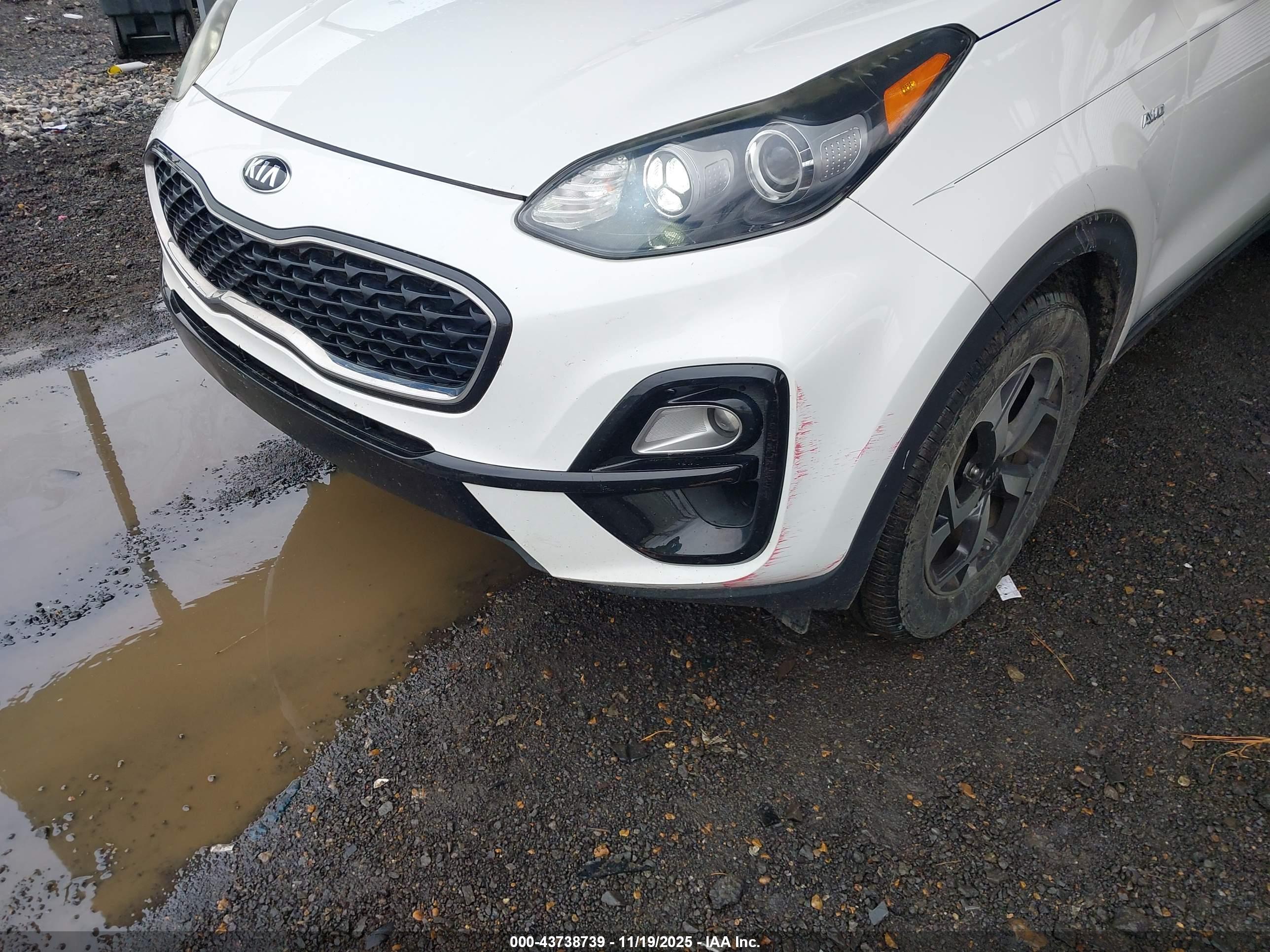 KIA SPORTAGE image 6
