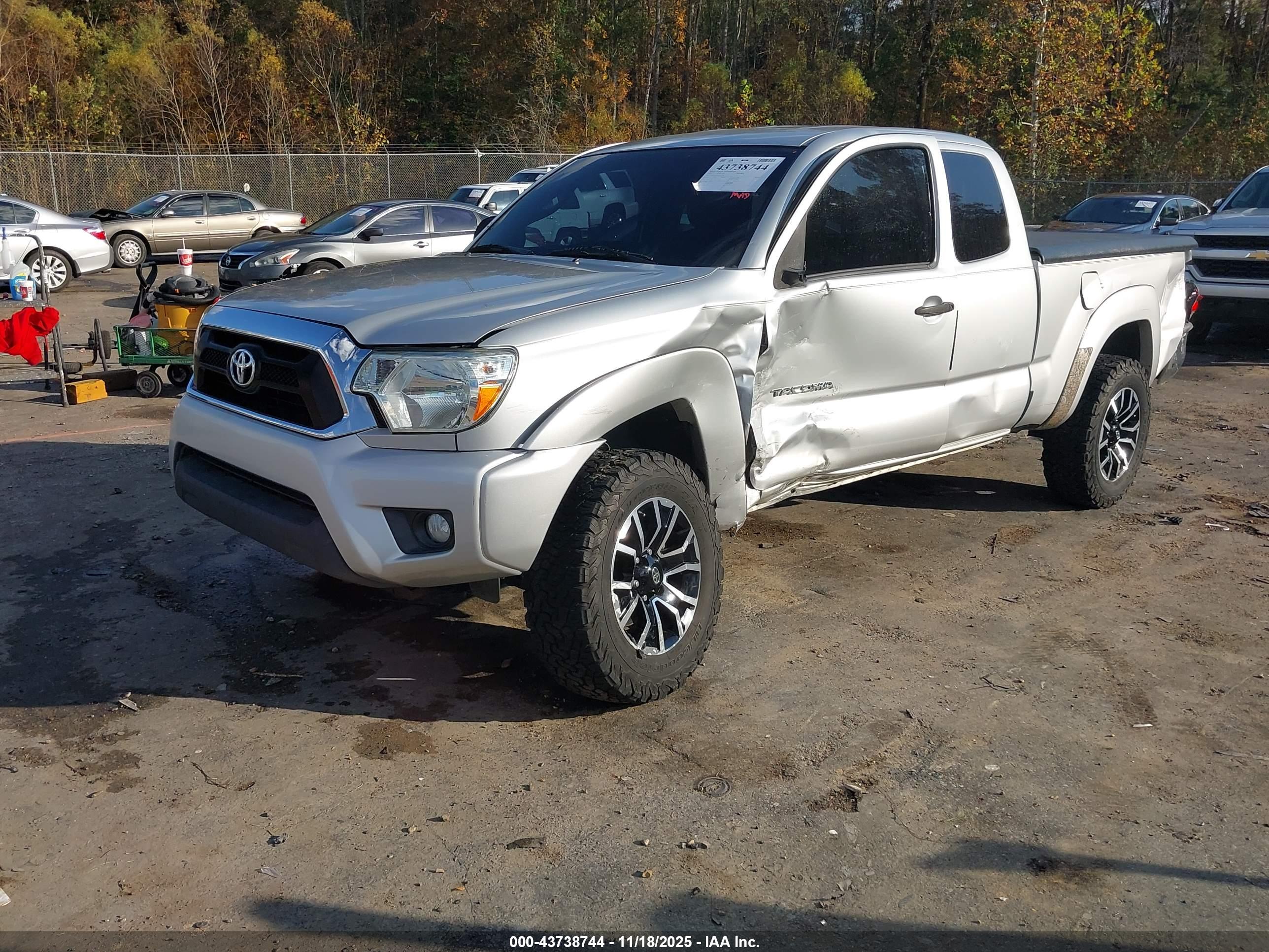 TOYOTA TACOMA image 2