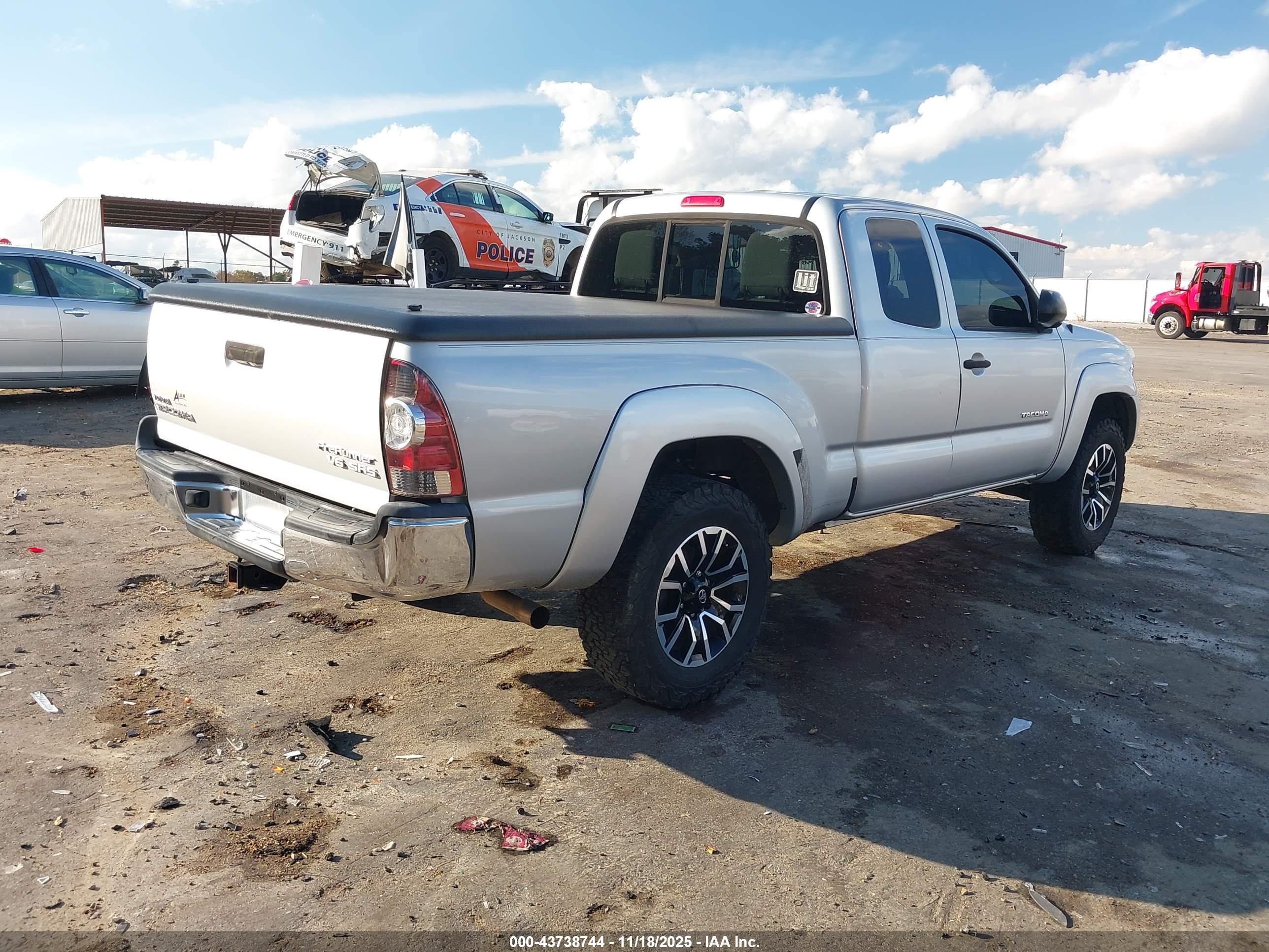 TOYOTA TACOMA image 4