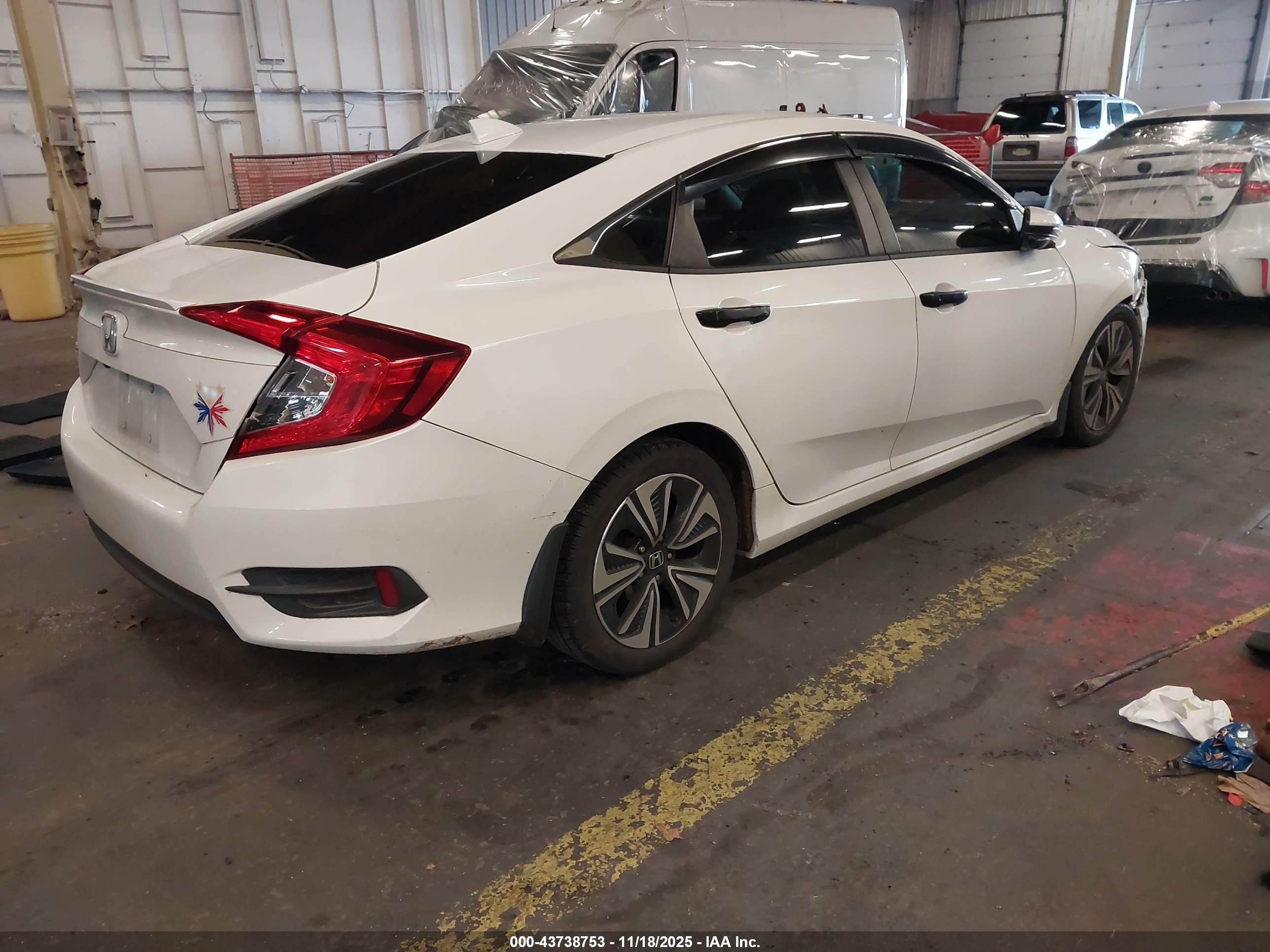 HONDA CIVIC image 4