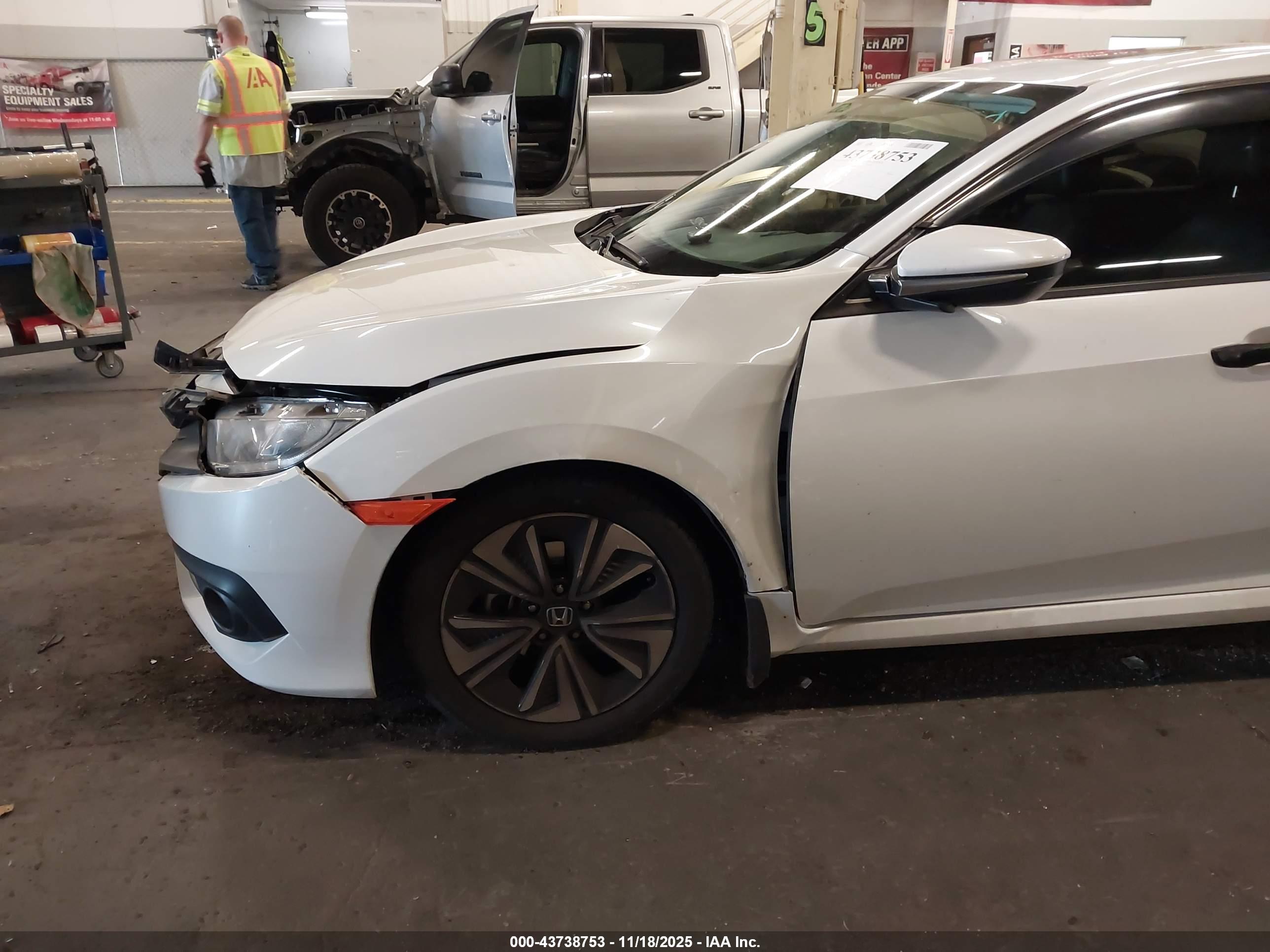 HONDA CIVIC image 6