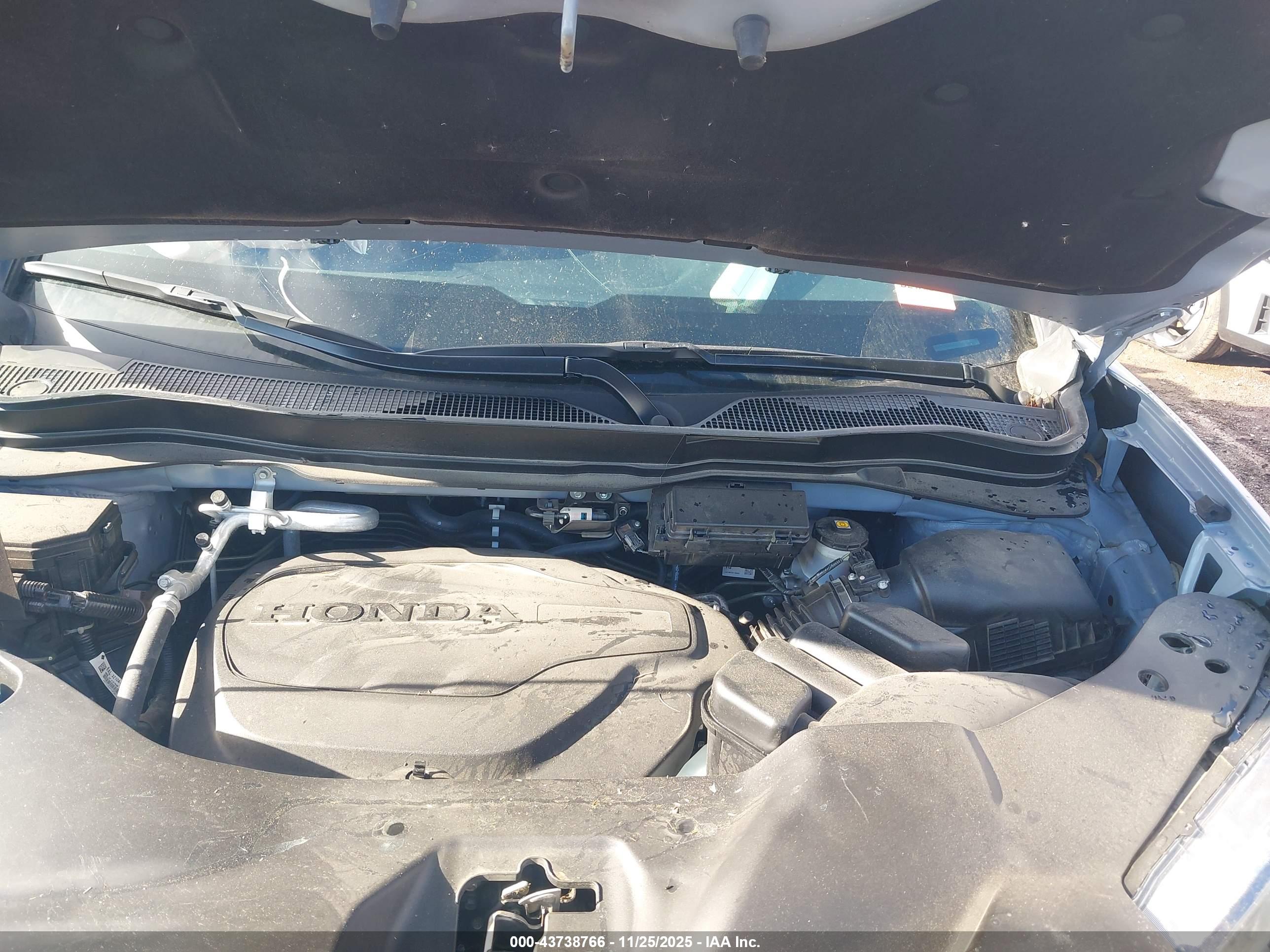 HONDA RIDGELINE image 10