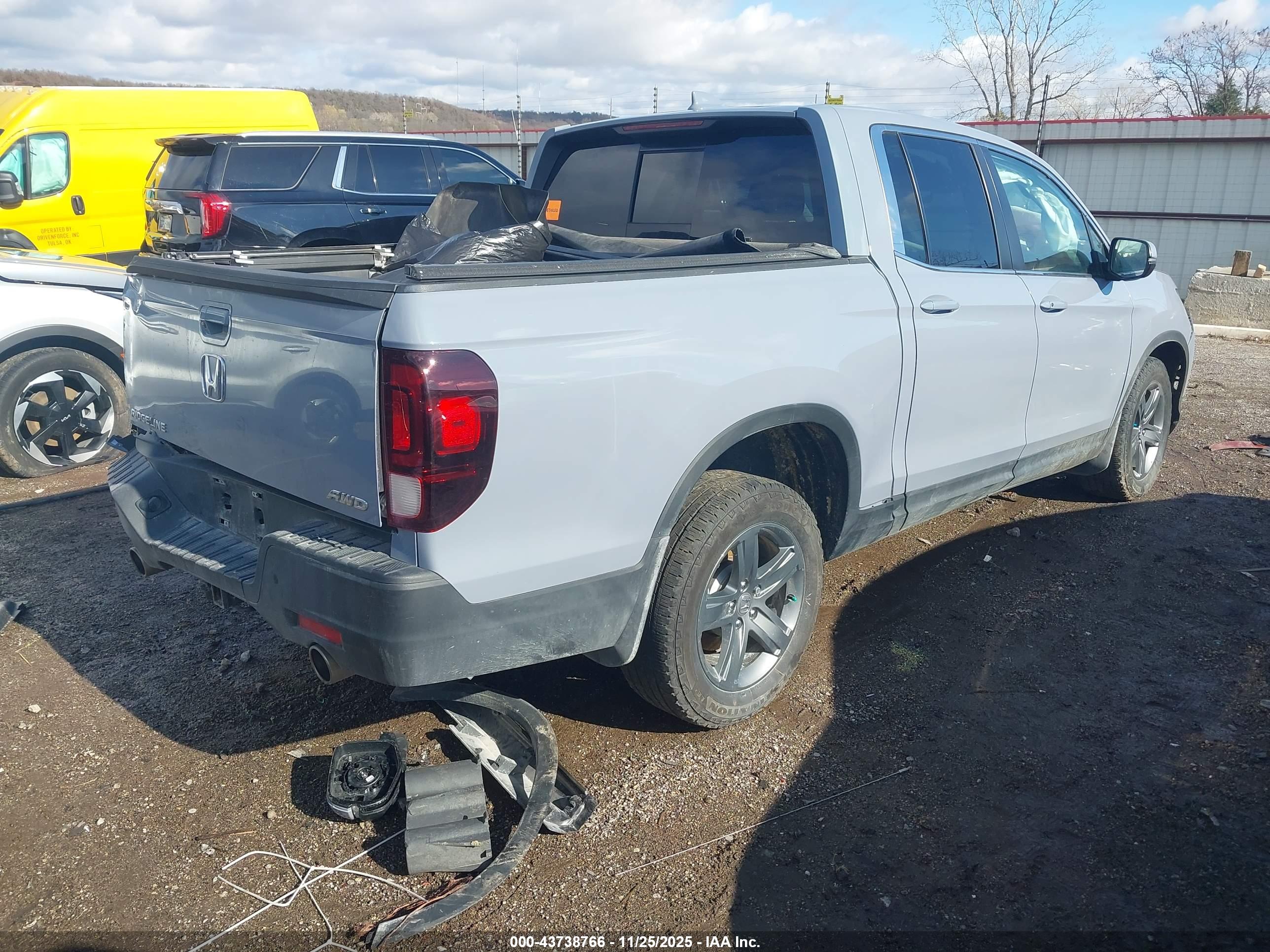HONDA RIDGELINE image 4