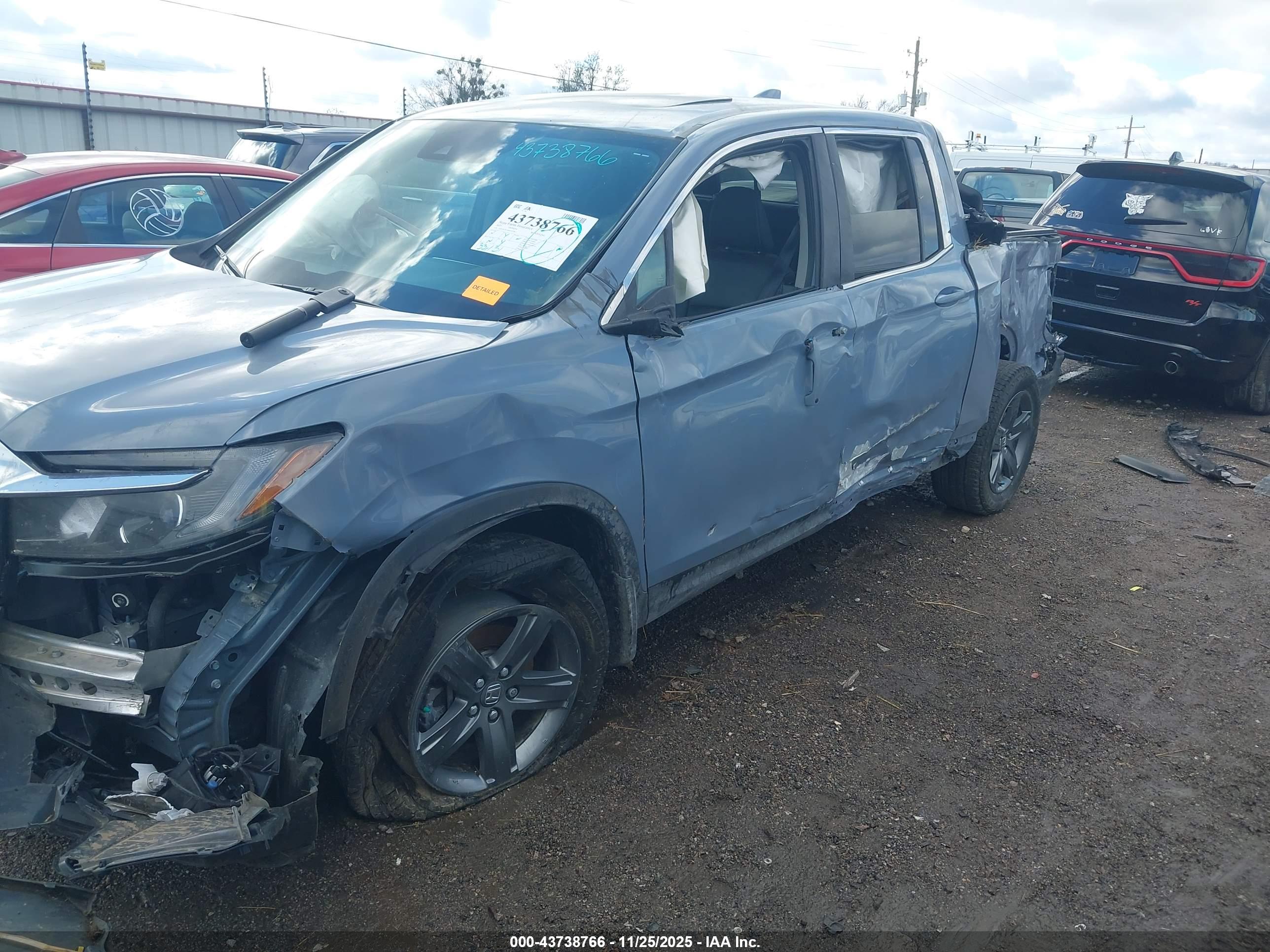HONDA RIDGELINE image 6