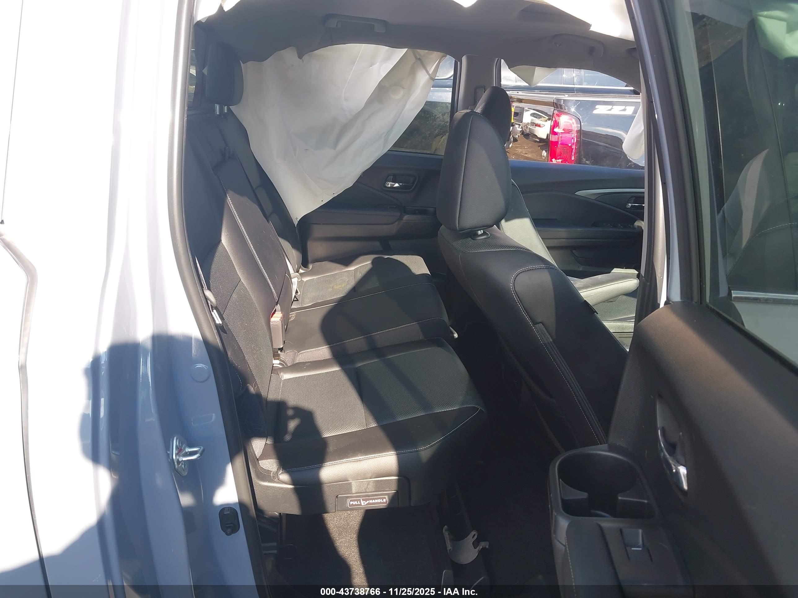 HONDA RIDGELINE image 8
