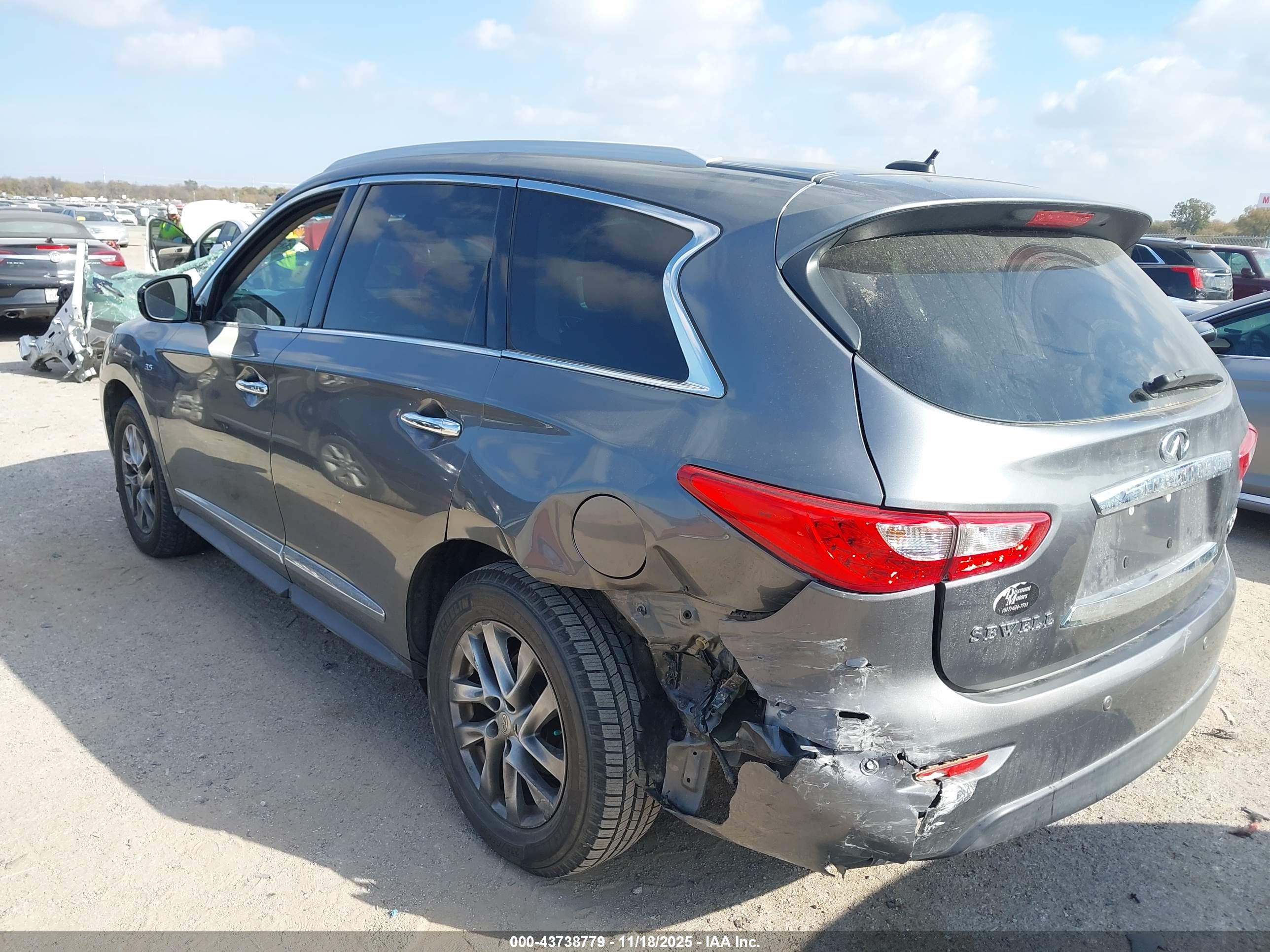 INFINITI QX60 image 3