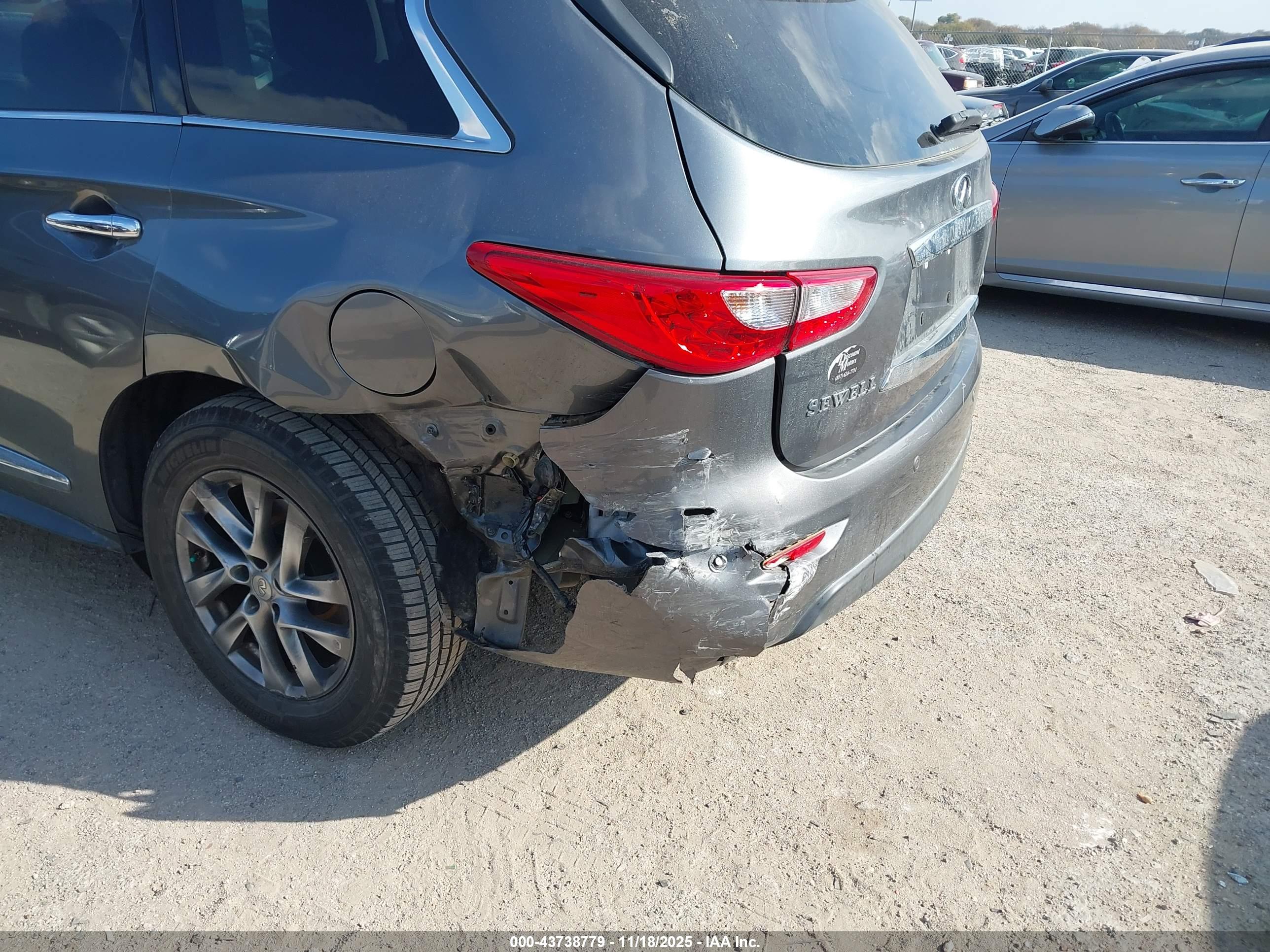 INFINITI QX60 image 6