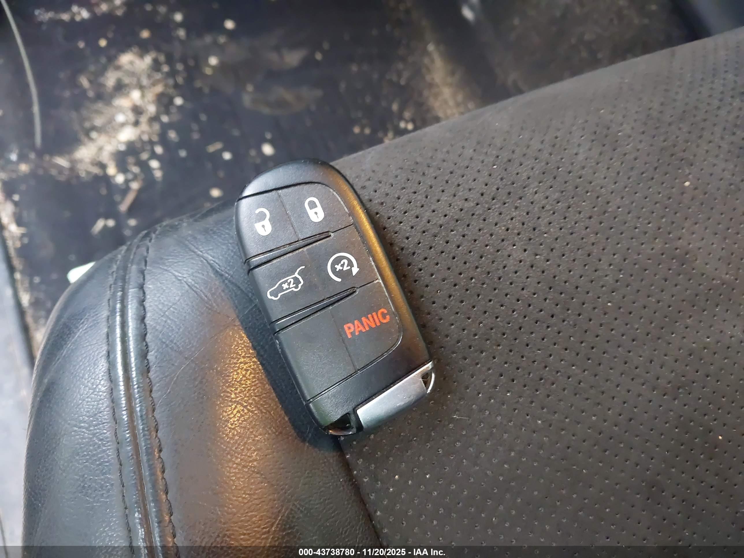 JEEP GRAND image 11