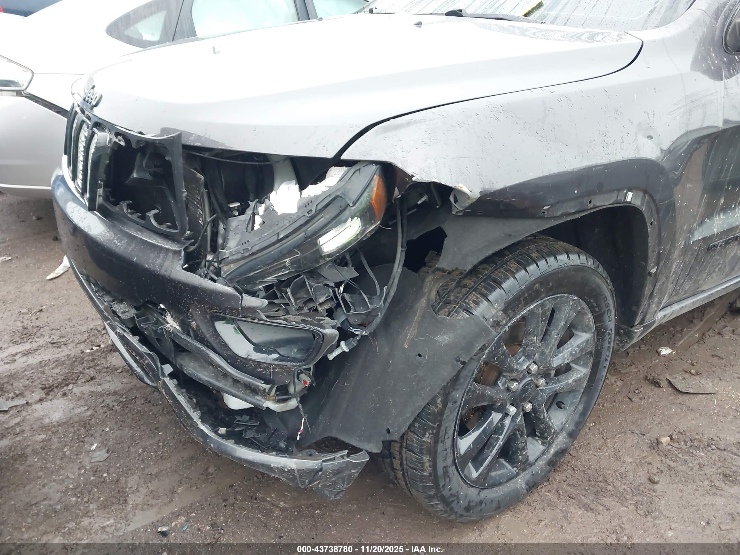 JEEP GRAND image 6