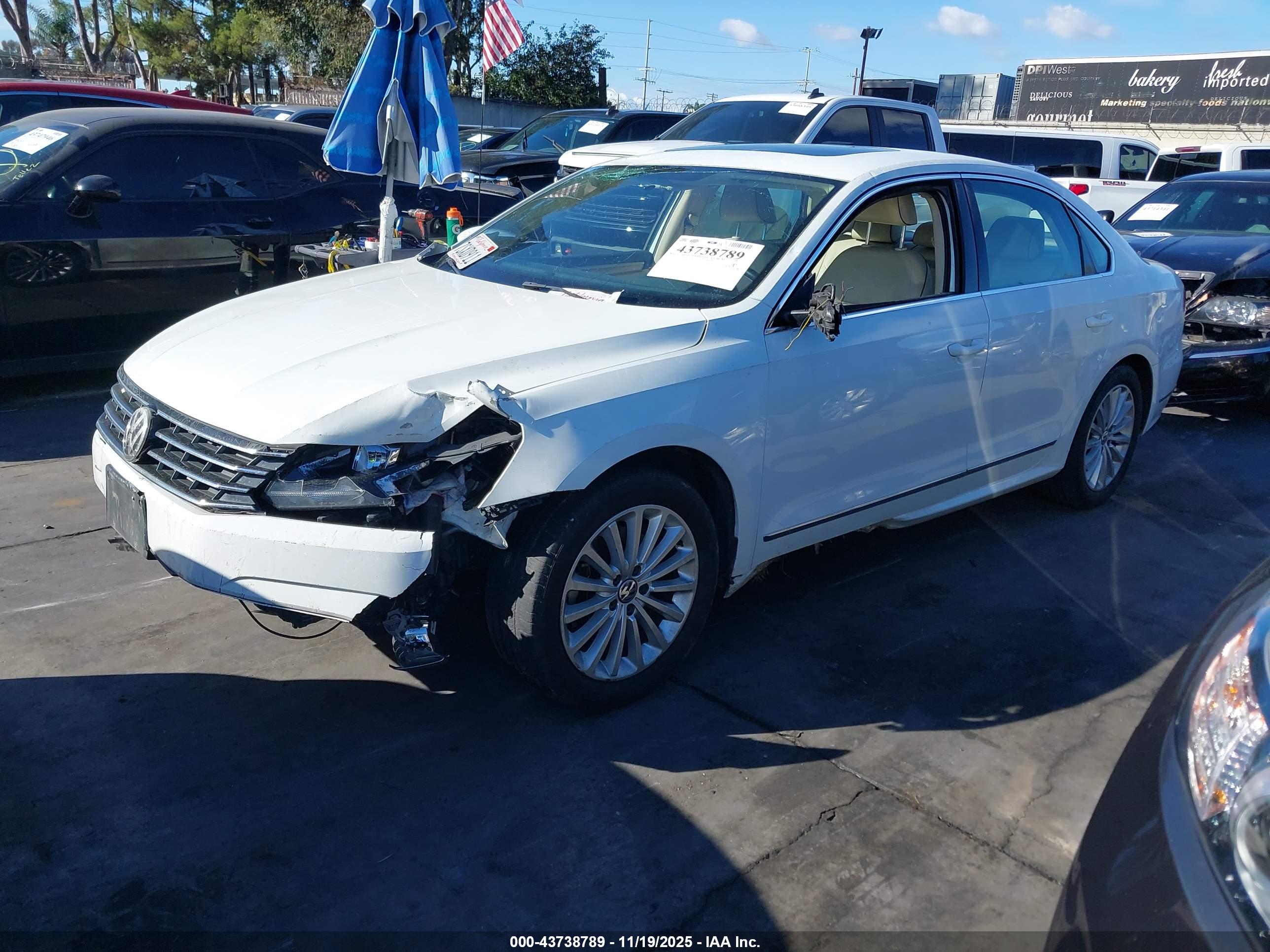 VOLKSWAGEN PASSAT image 2