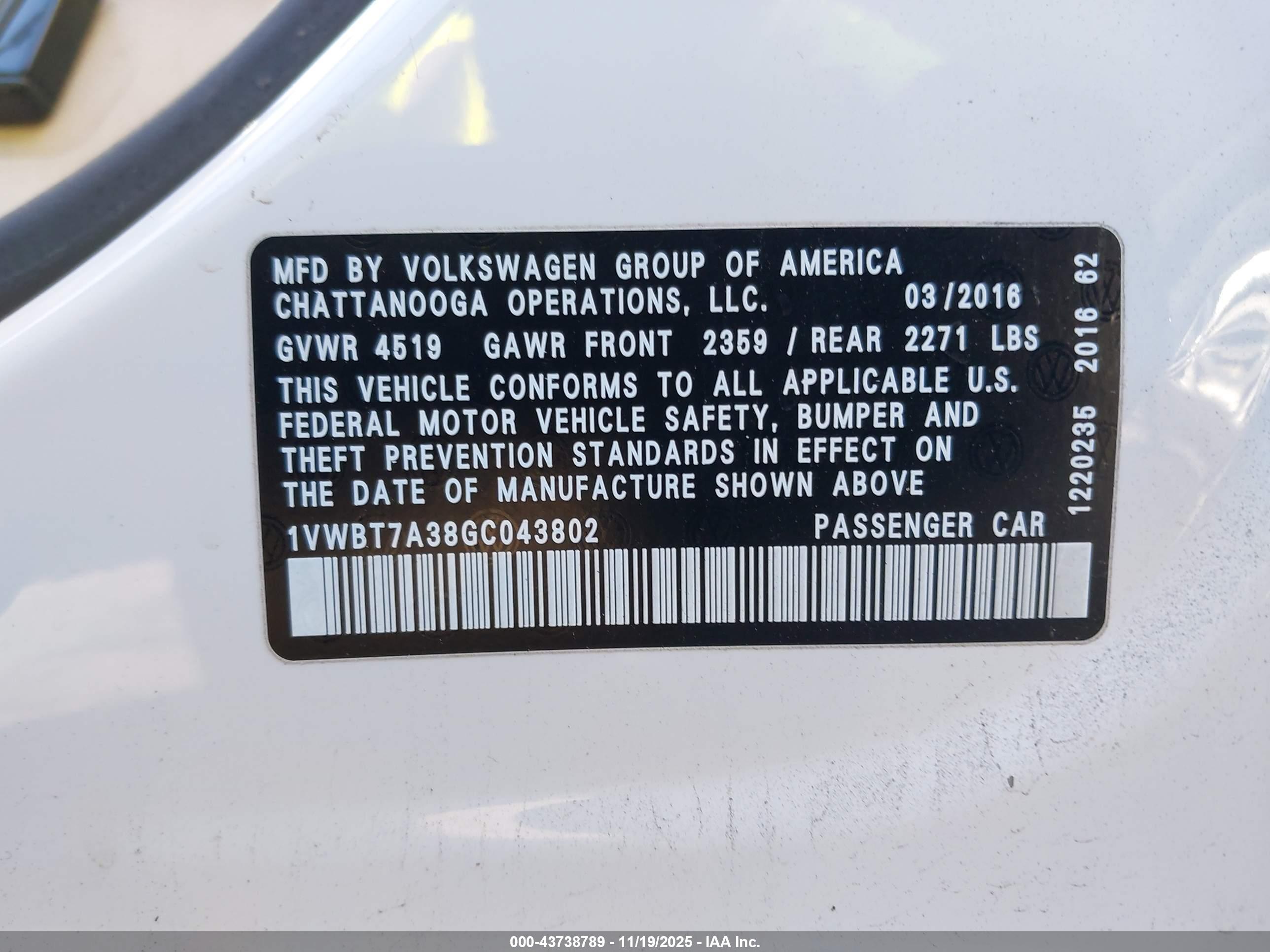 VOLKSWAGEN PASSAT image 9